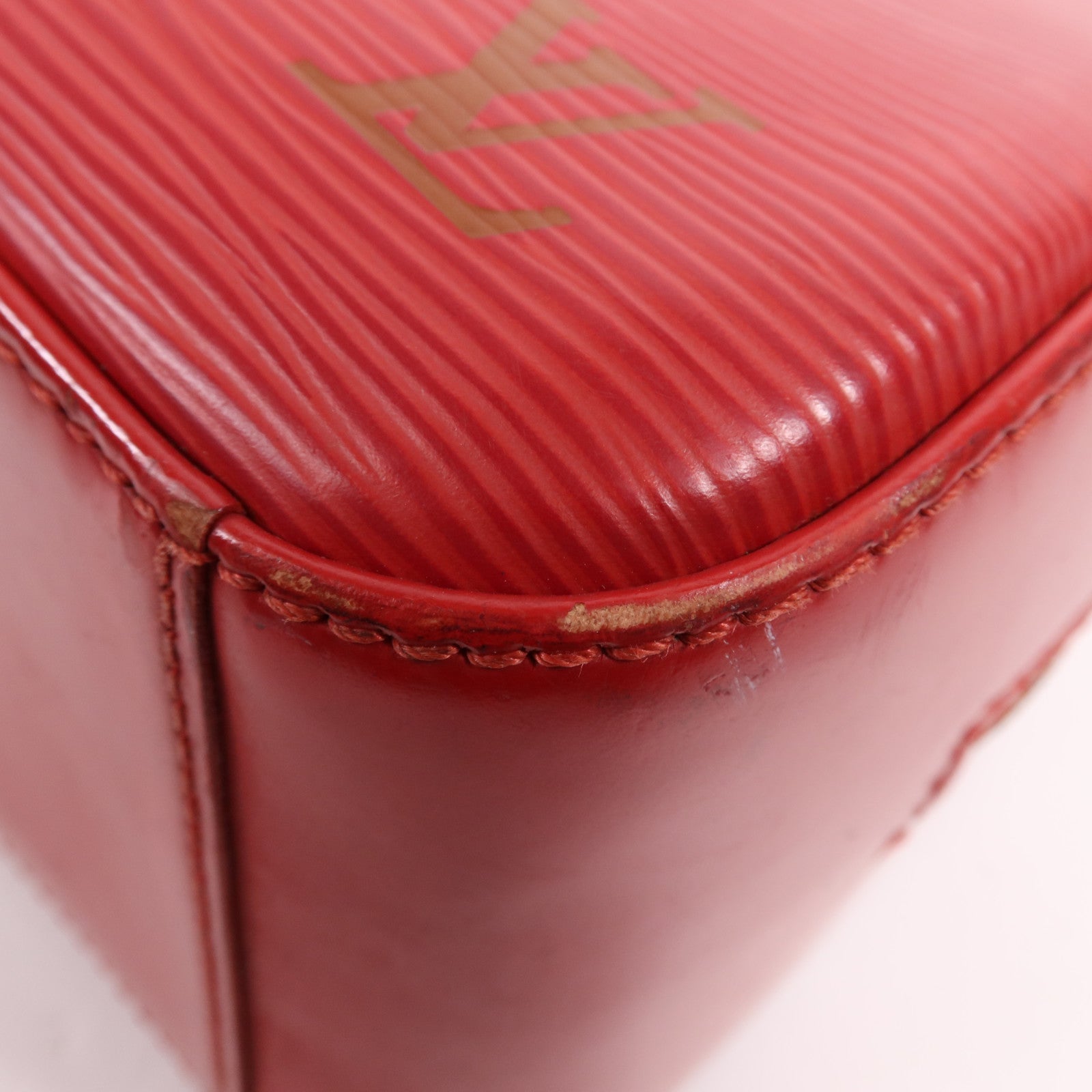 LOUIS VUITTON Epi Jasmin金扣手挽袋