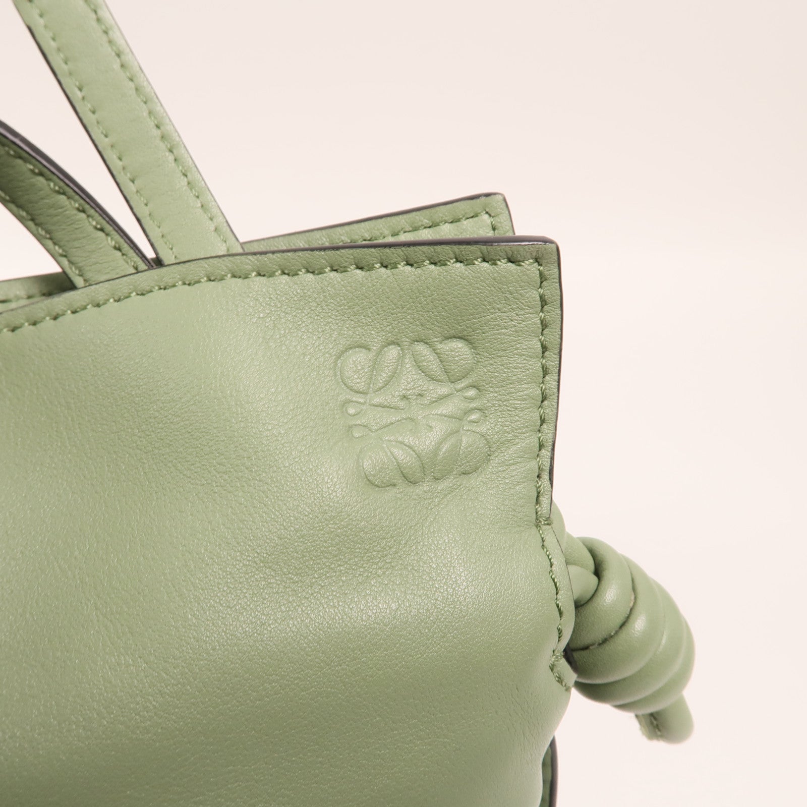 LOEWE 牛皮皮革Mini Flamenco金扣肩背袋