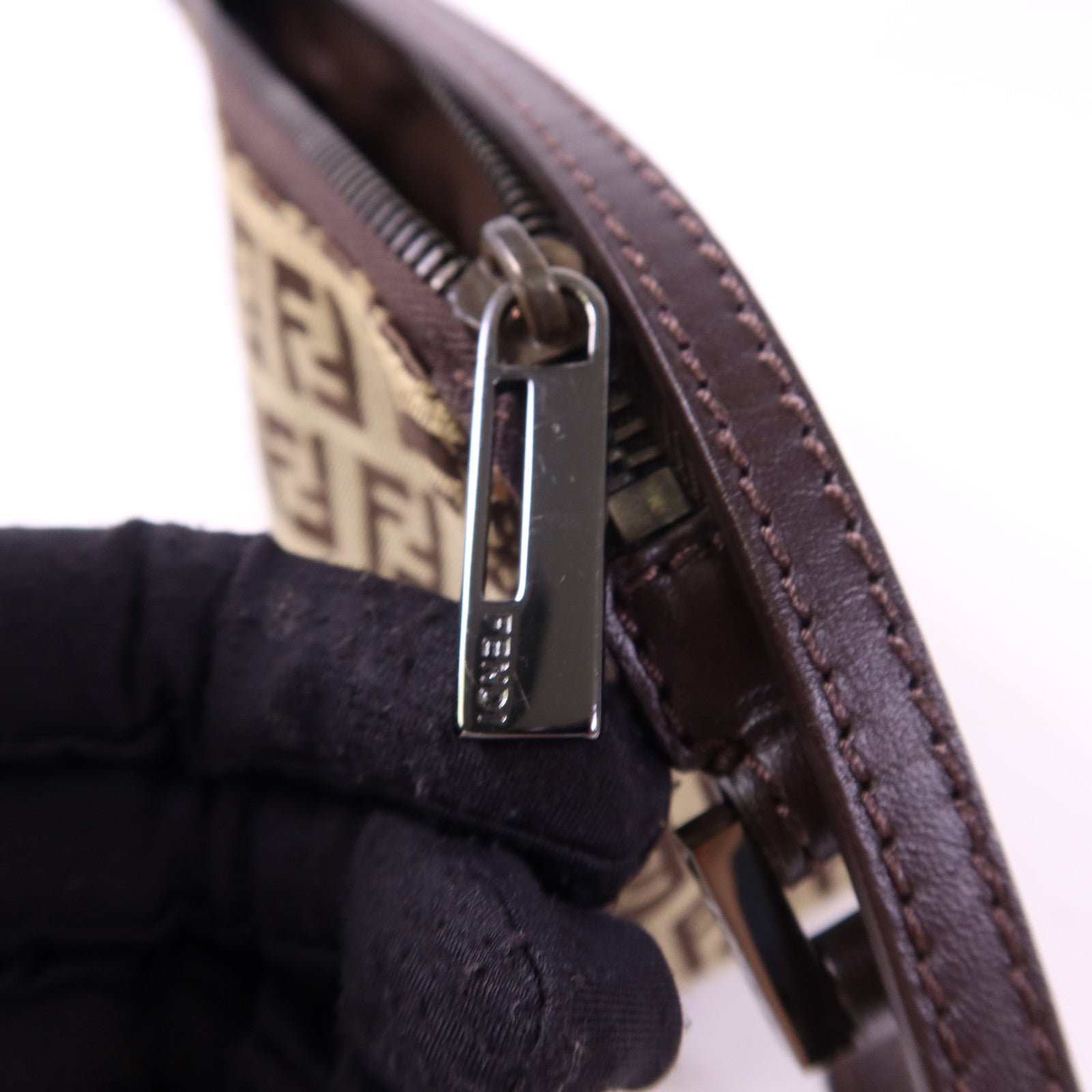 FENDI 帆布Shoulder Bag肩背袋