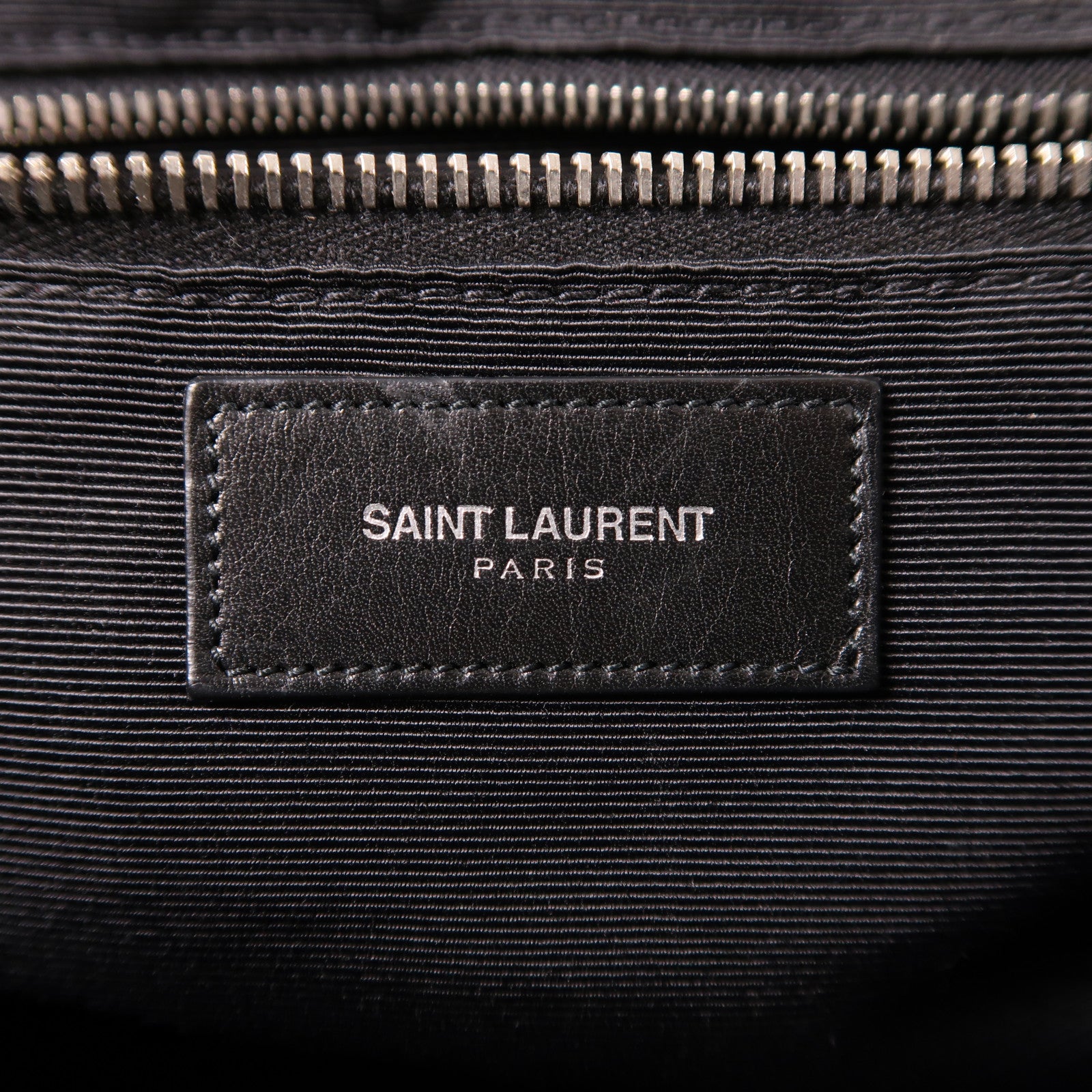 YVES SAINT LAURENT 牛皮皮革Backpack銀扣背包