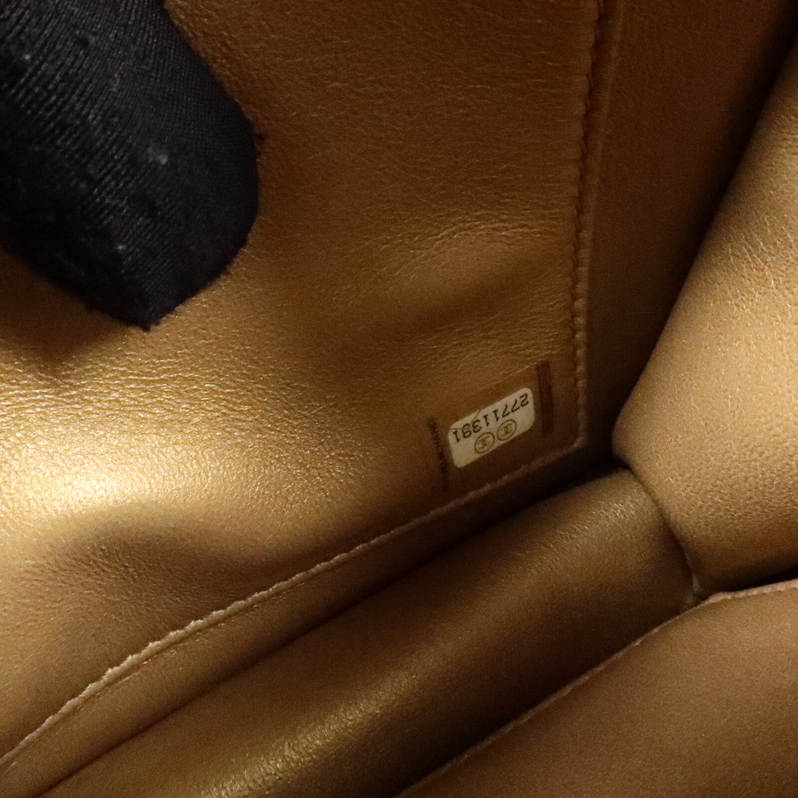 CHANEL 牛皮皮革Pearl Flap Bag鏈帶肩背袋
