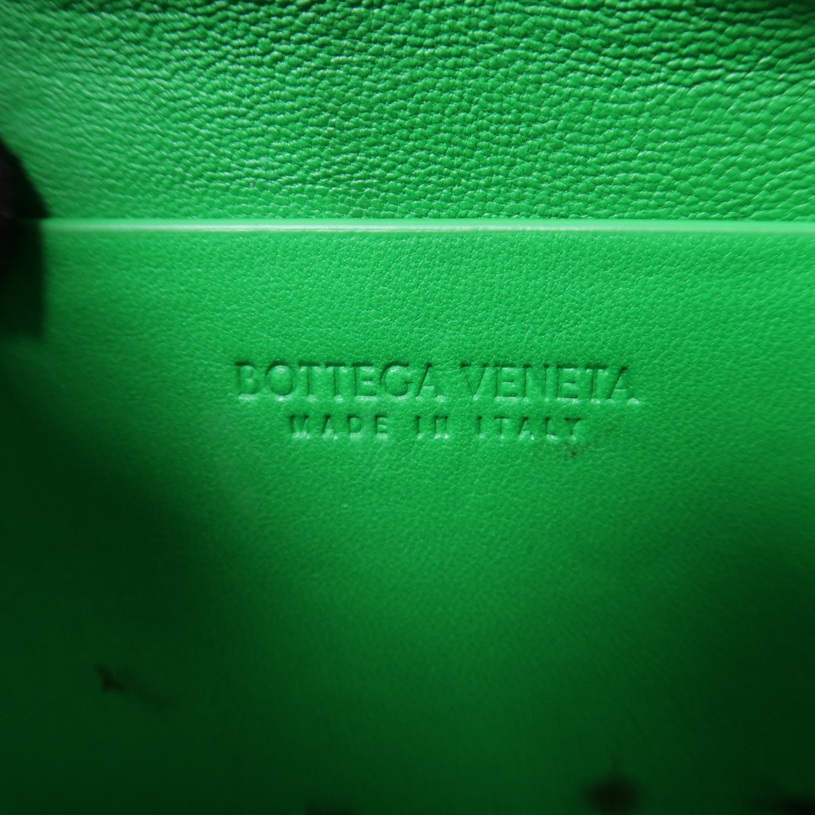 BOTTEGA VENETA 皮革Cassette Padded Mini肩背袋