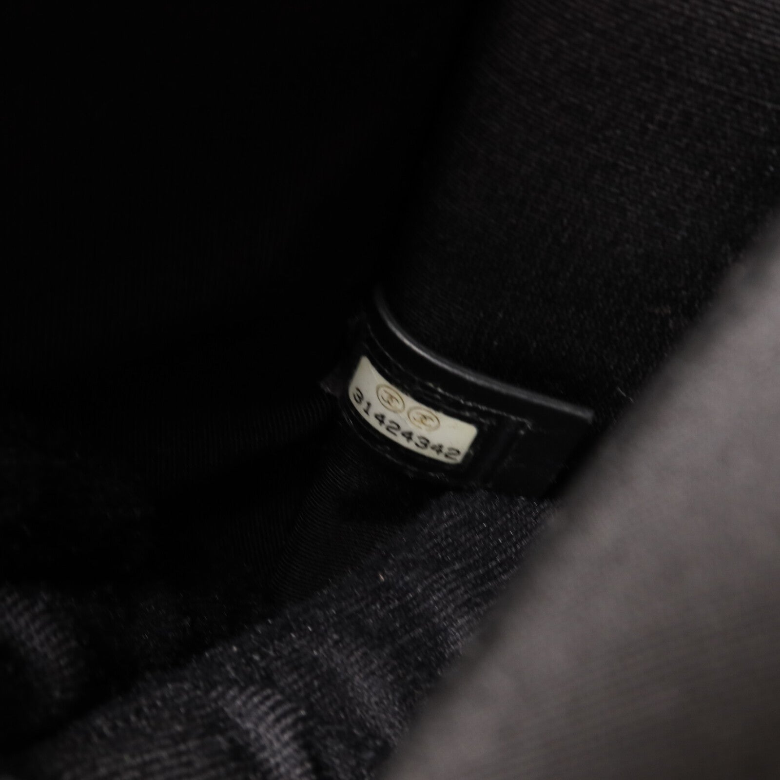 CHANEL 牛皮皮革Chain Shoulder鏈帶肩背袋