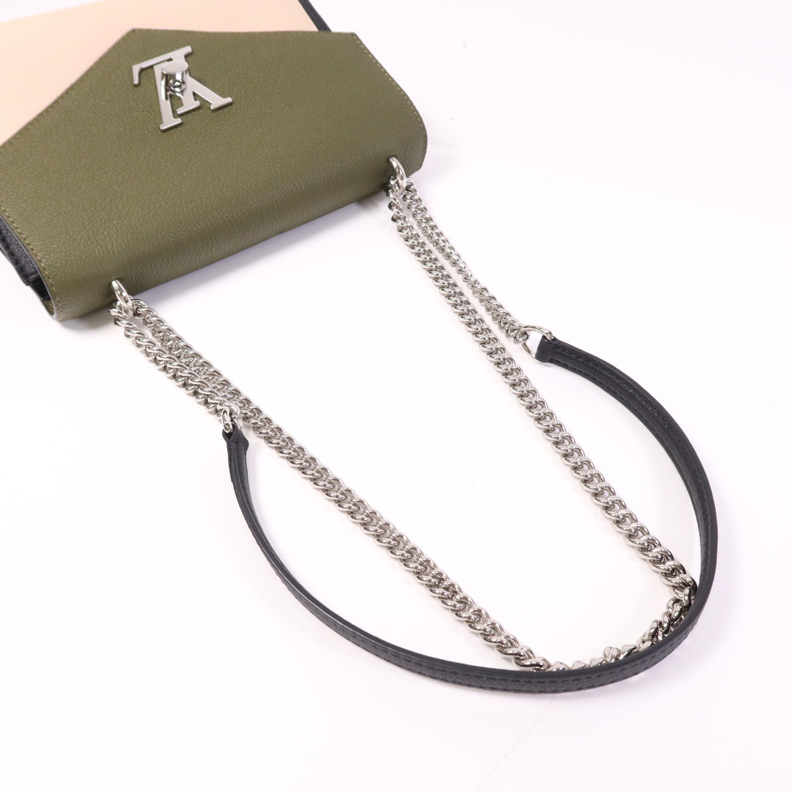 LOUIS VUITTON 牛皮皮革My Lock Me銀扣鏈帶肩背袋