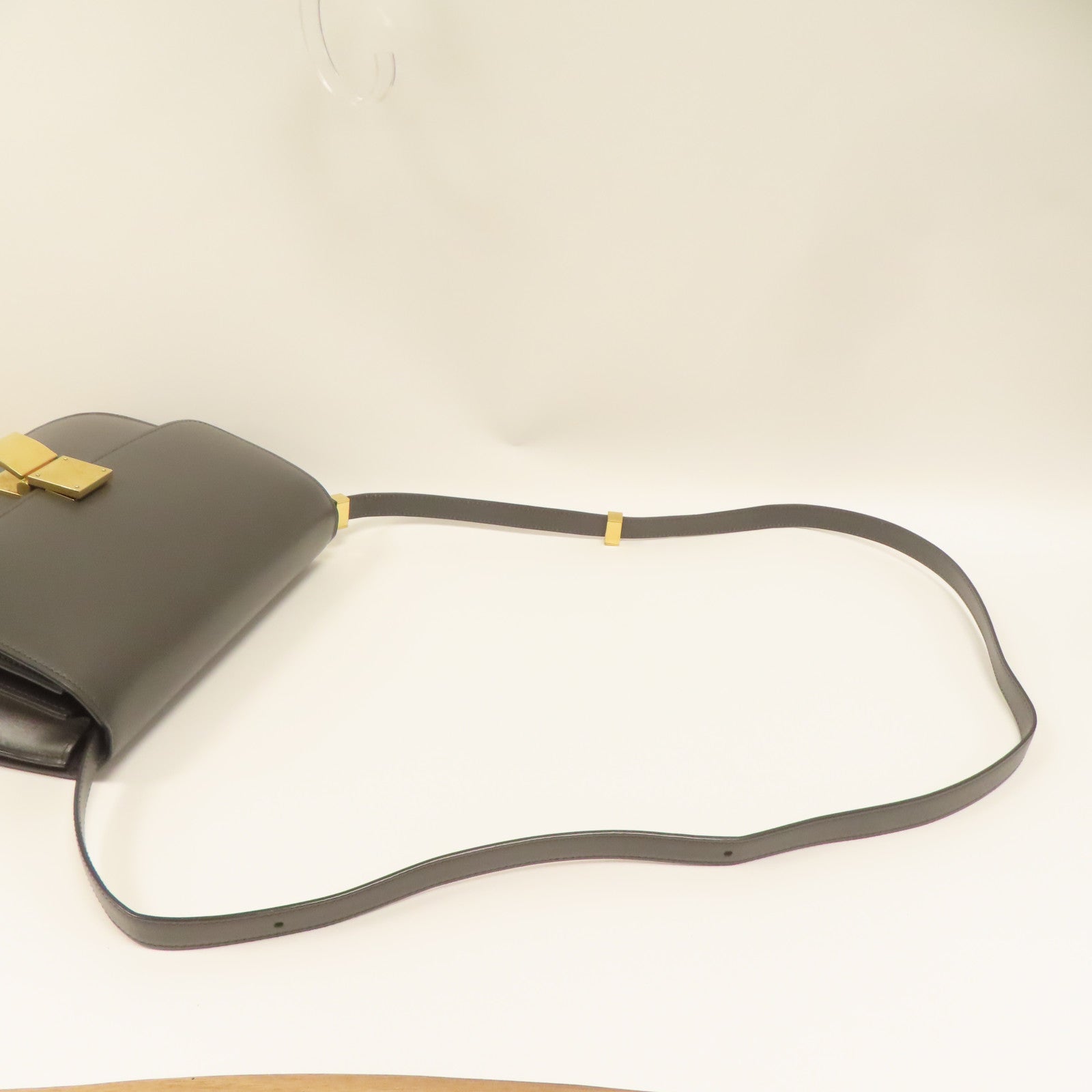 CELINE **【激減優惠】牛皮皮革Classic Box金扣肩背袋灰色