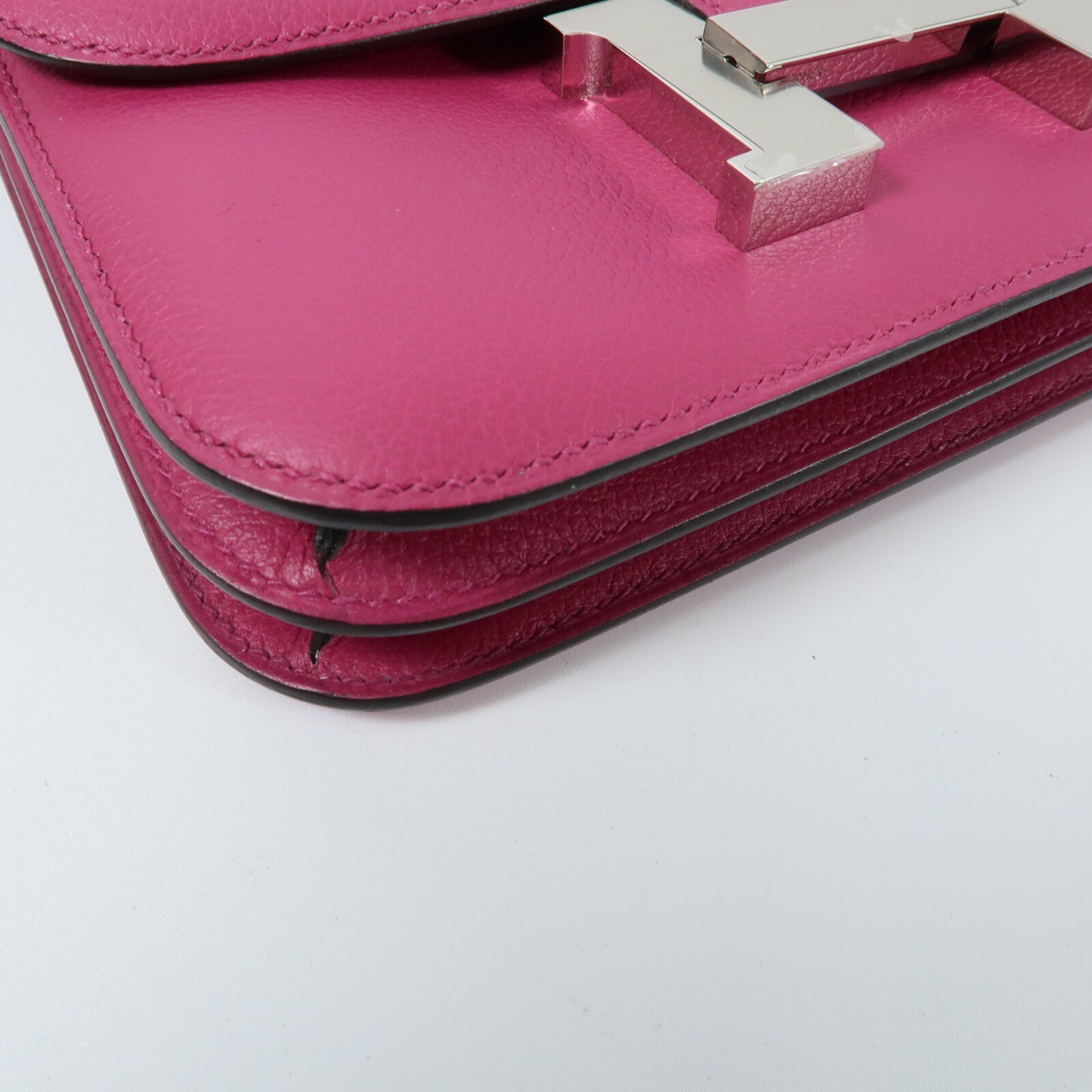 HERMES Evercolor皮革Constance Mini肩背袋Rose Pourpre