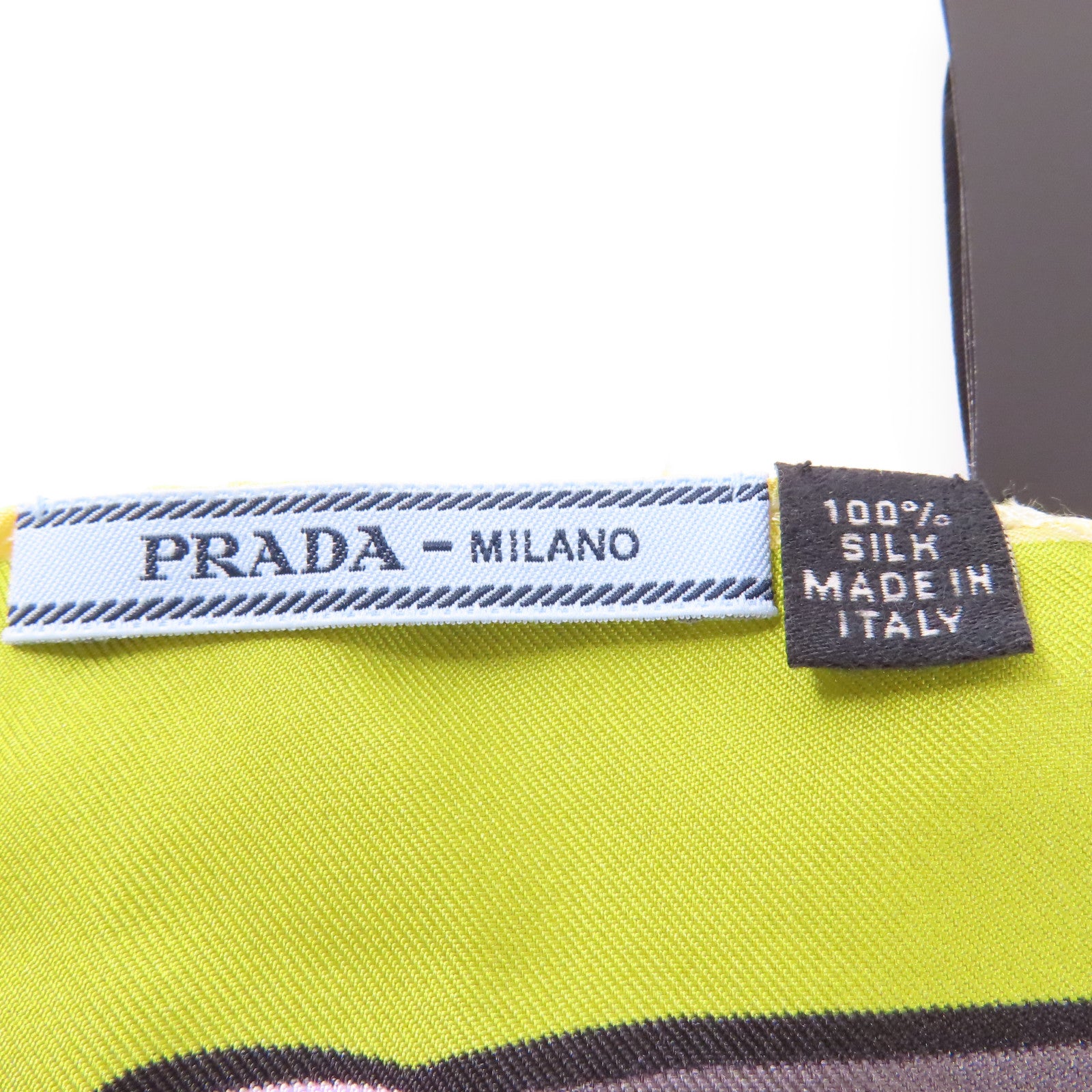 PRADA 絲質Scarf圍巾