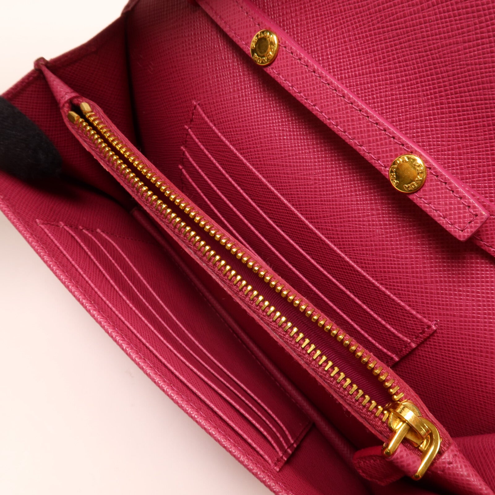 PRADA 牛皮皮革Shoulder Bag鏈帶肩背袋