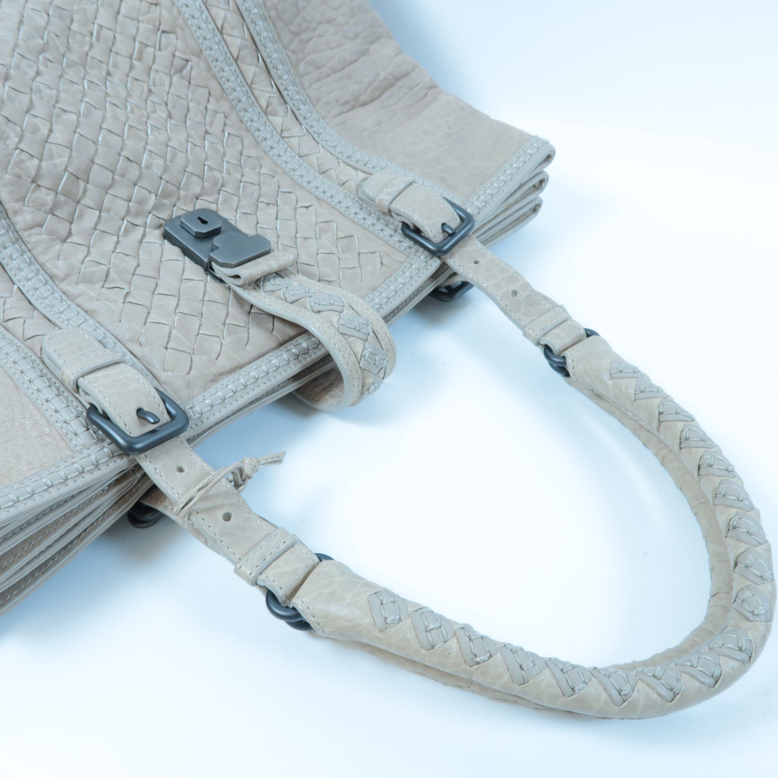 BOTTEGA VENETA 【激減優惠】織紋牛皮皮革Shoulder Bag銀扣肩背袋米色