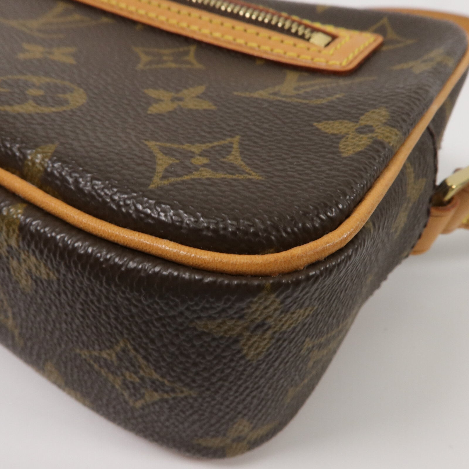 LOUIS VUITTON Monogram Pochette Cite肩背袋