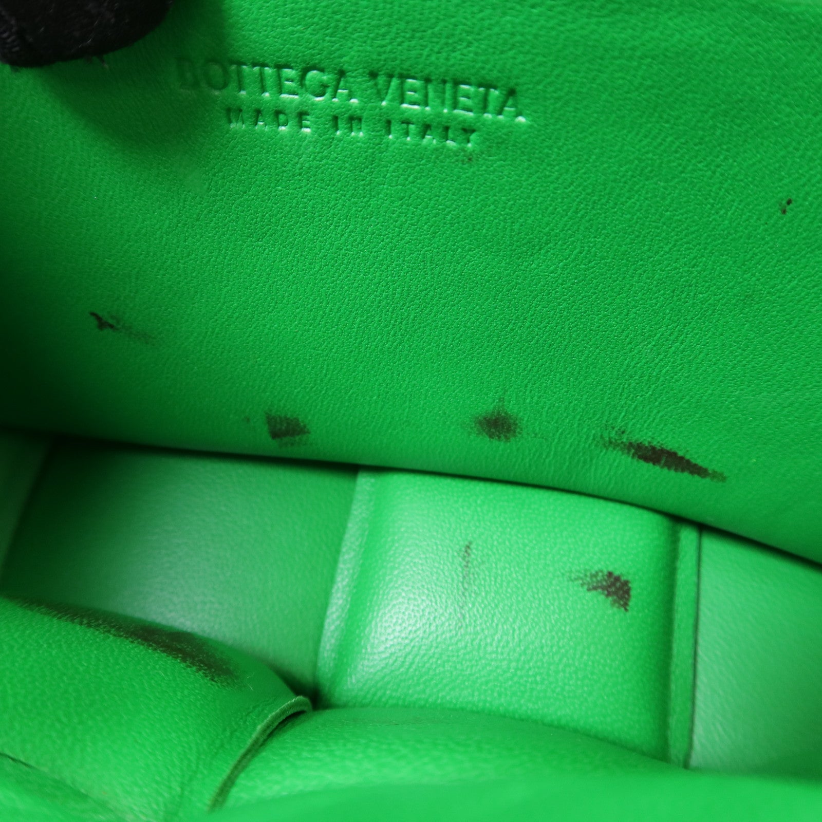 BOTTEGA VENETA 皮革Cassette Padded Mini肩背袋