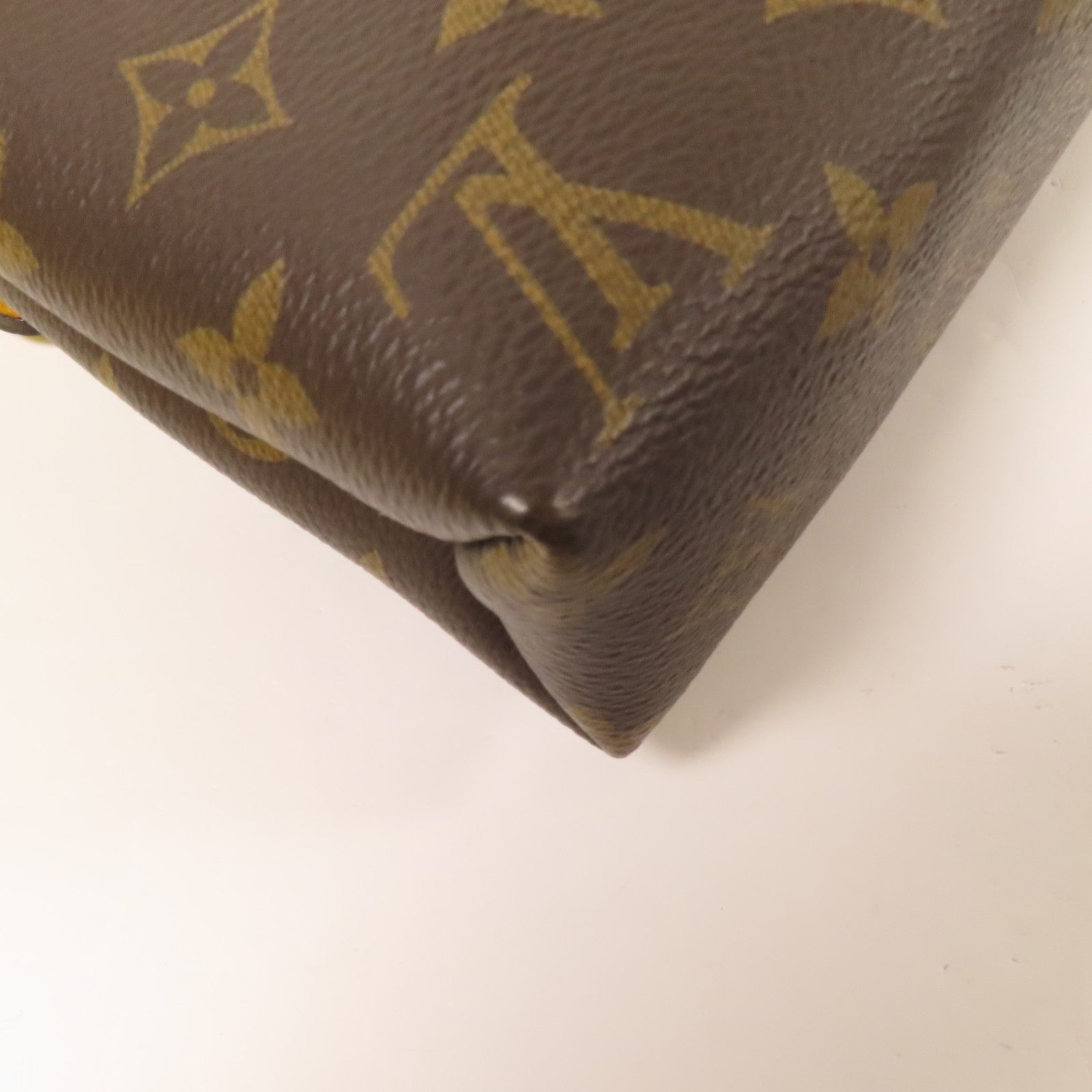 LOUIS VUITTON Monogram Pallas Chain Bag金扣鏈帶肩背袋