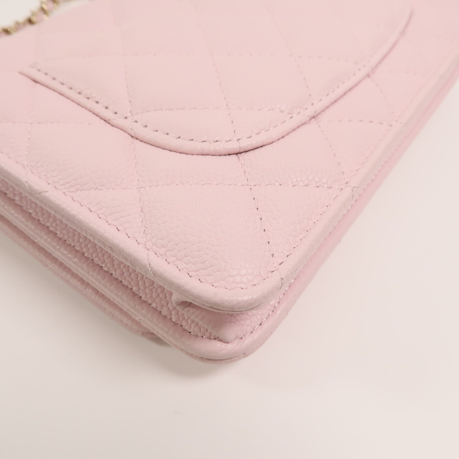 CHANEL 牛皮皮革WOC Wallet On Chain鏈帶肩背袋