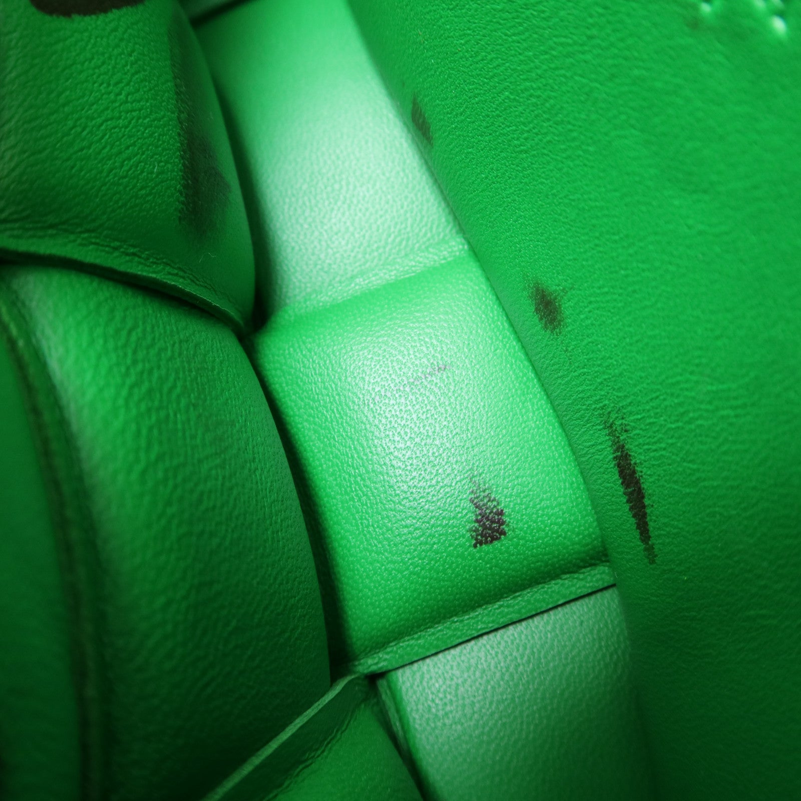 BOTTEGA VENETA 皮革Cassette Padded Mini肩背袋