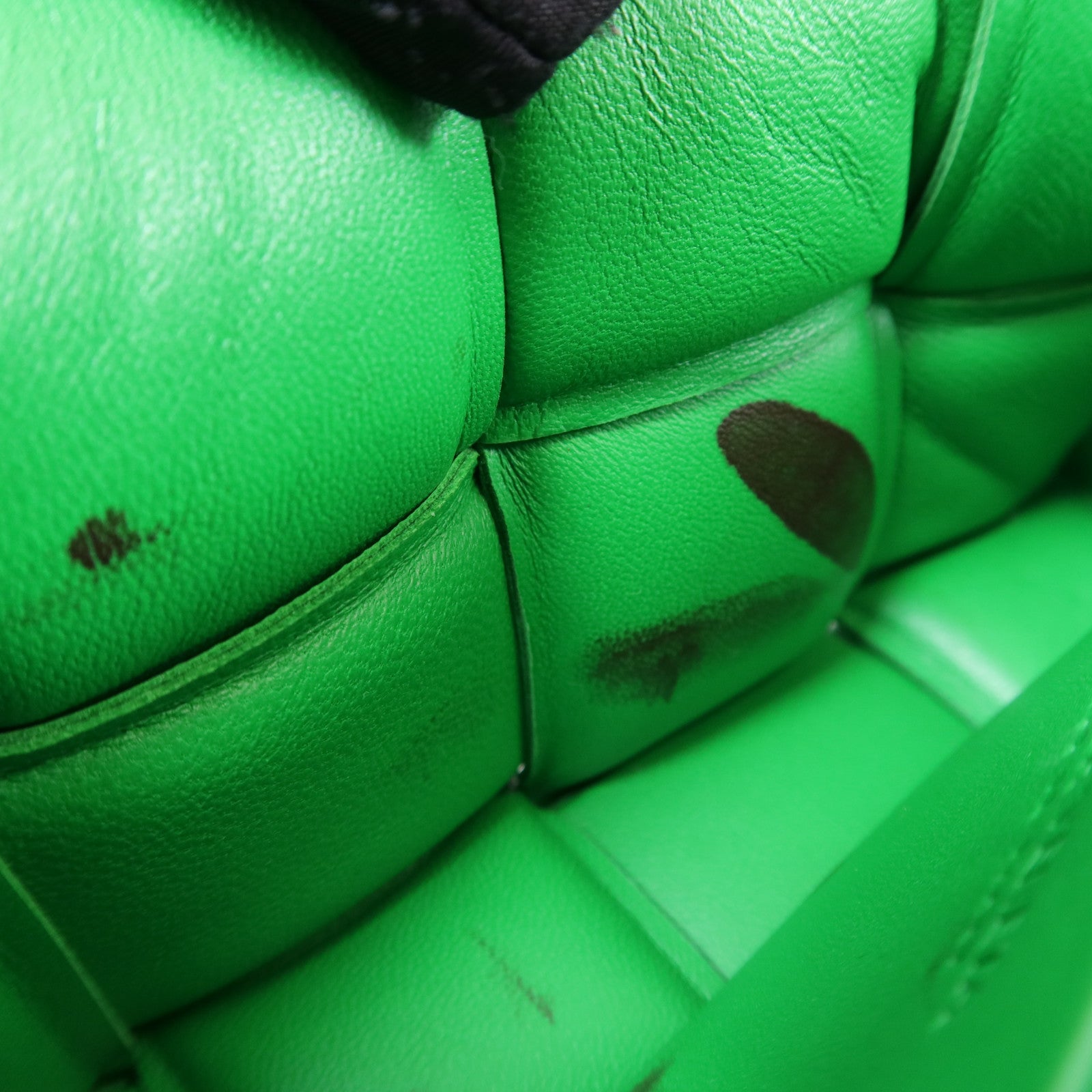 BOTTEGA VENETA 皮革Cassette Padded Mini肩背袋