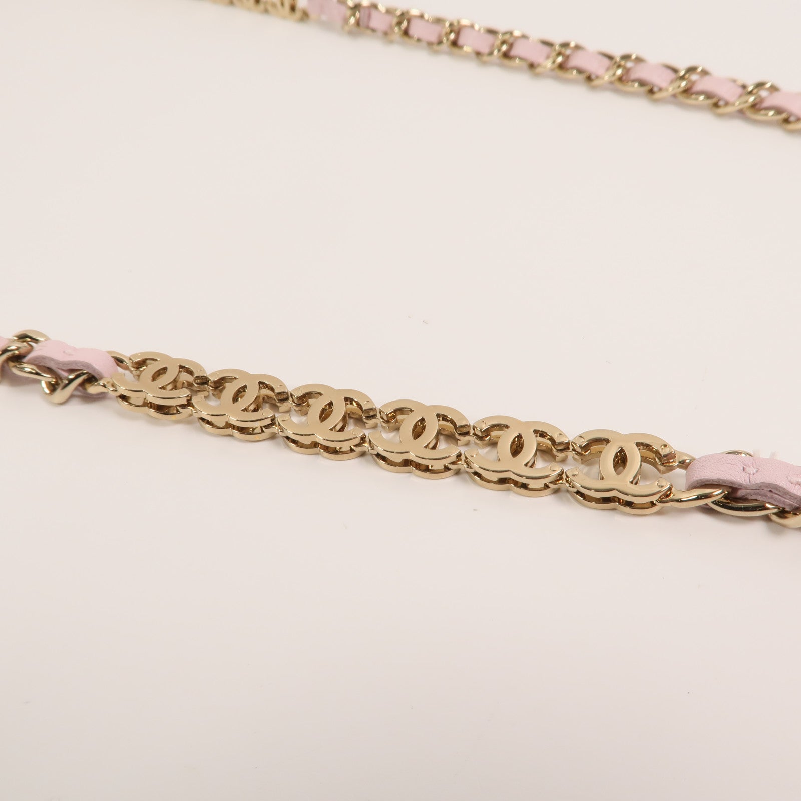 CHANEL 牛皮皮革WOC Wallet On Chain鏈帶肩背袋