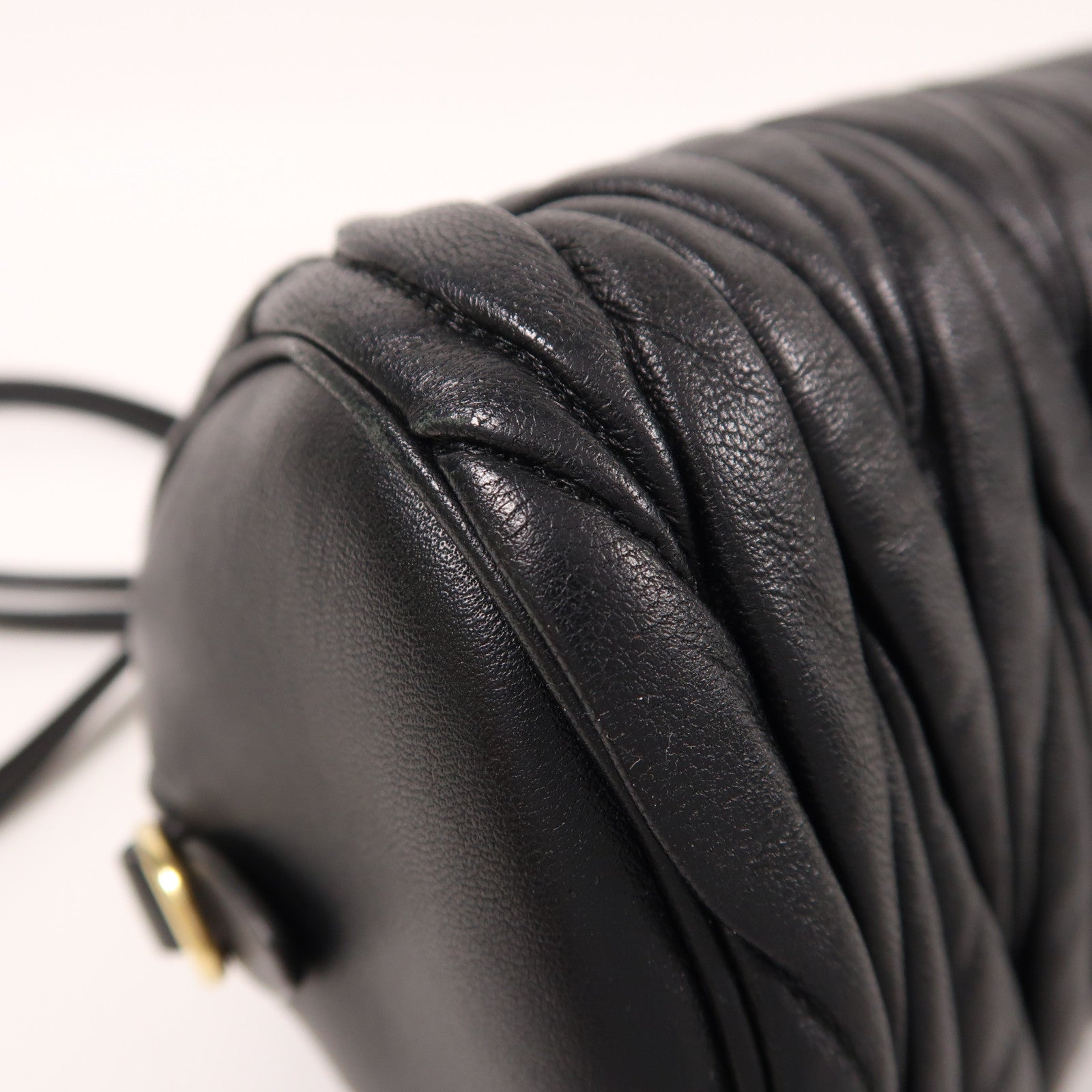 Miu Miu 羊皮皮革Chain Shoulder金扣鏈帶肩背袋