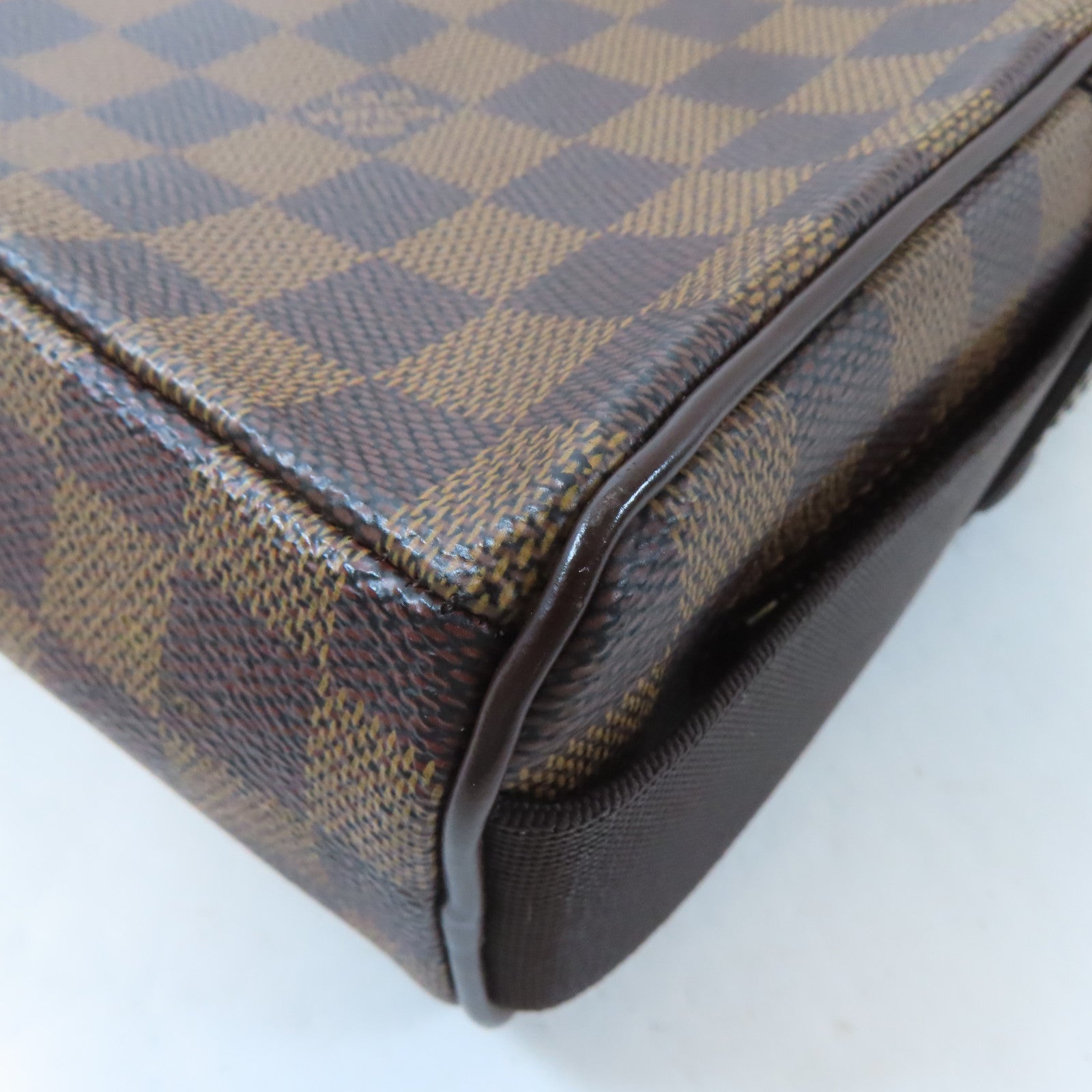 LOUIS VUITTON Damier Olav金扣肩背袋啡色