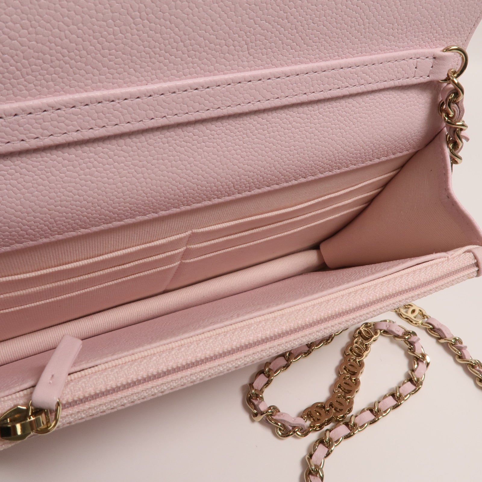 CHANEL 牛皮皮革WOC Wallet On Chain鏈帶肩背袋