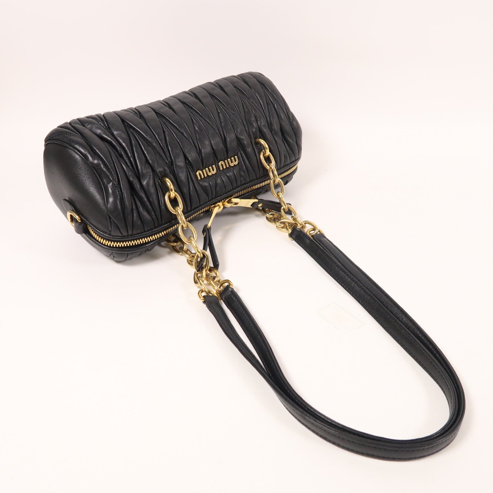 Miu Miu 羊皮皮革Chain Shoulder金扣鏈帶肩背袋