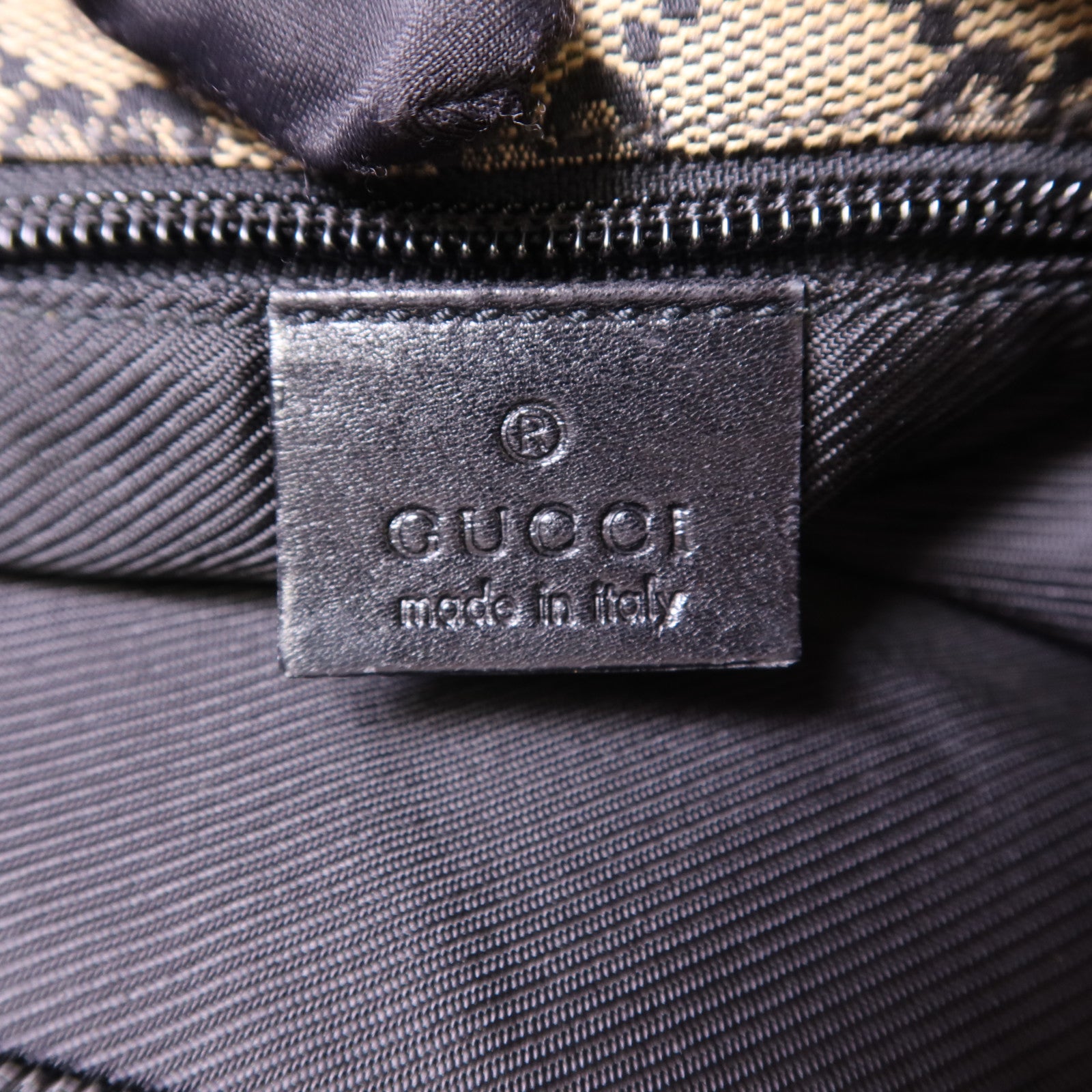 GUCCI 帆布Shoulder Bag銀扣肩背袋