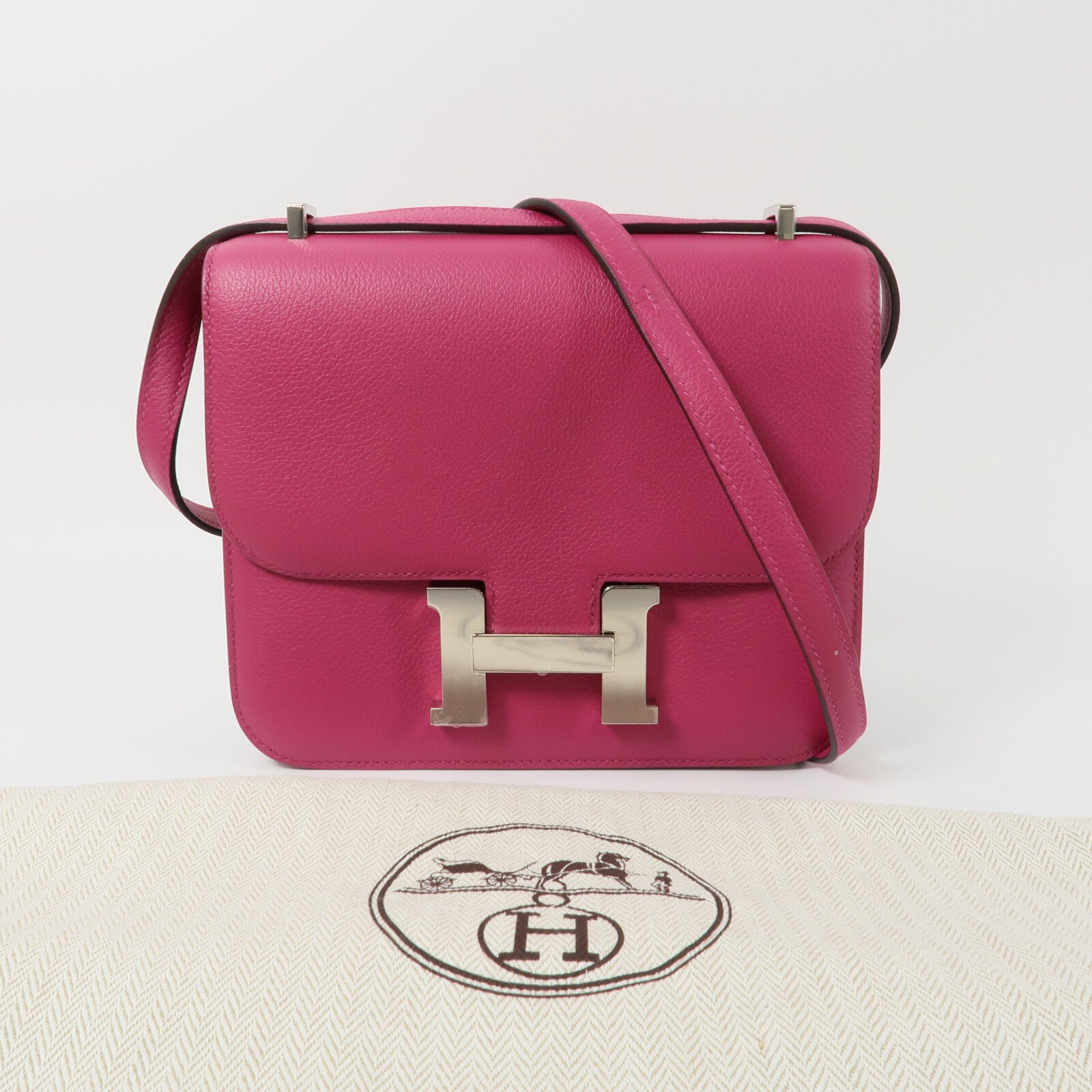 HERMES Evercolor皮革Constance Mini肩背袋Rose Pourpre
