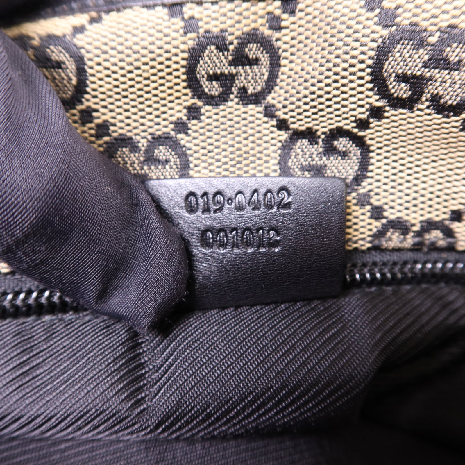 GUCCI 帆布Shoulder Bag銀扣肩背袋