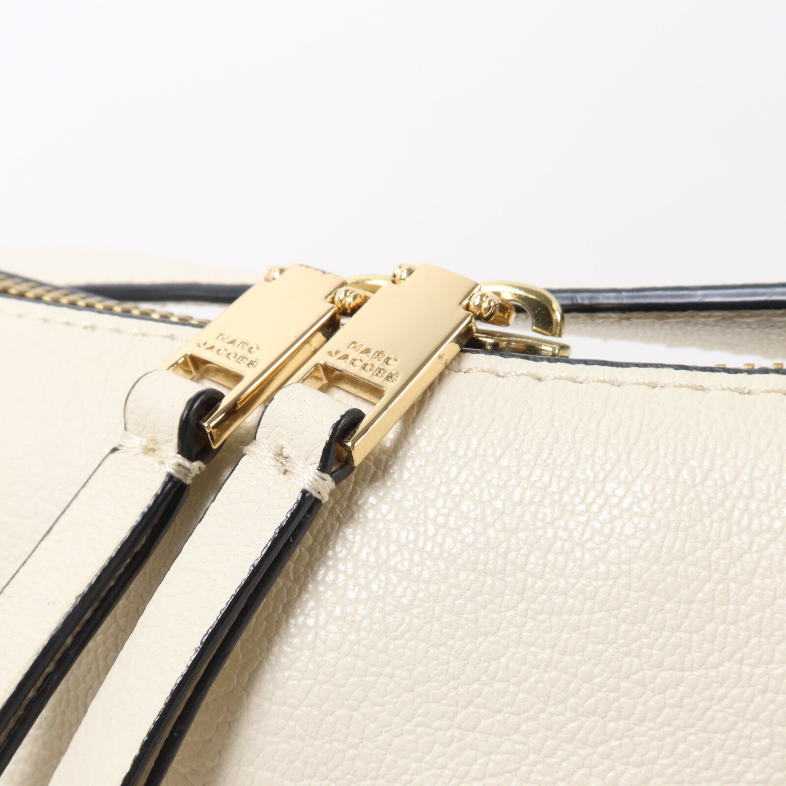MARC JACOBS 牛皮皮革The Eclipse Shoulder Bag鏈帶肩背袋