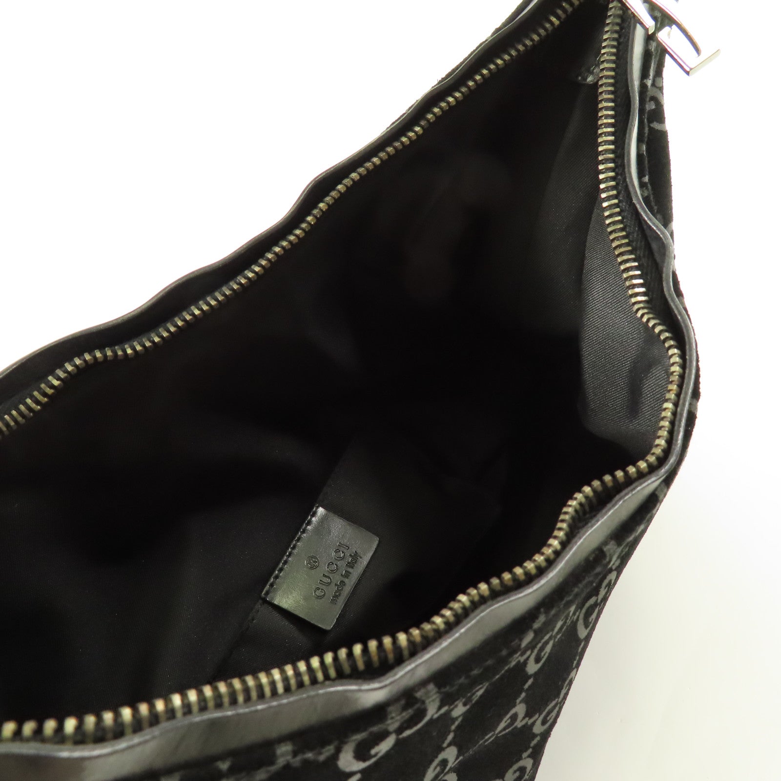 GUCCI 絨布Rare銀扣手挽袋