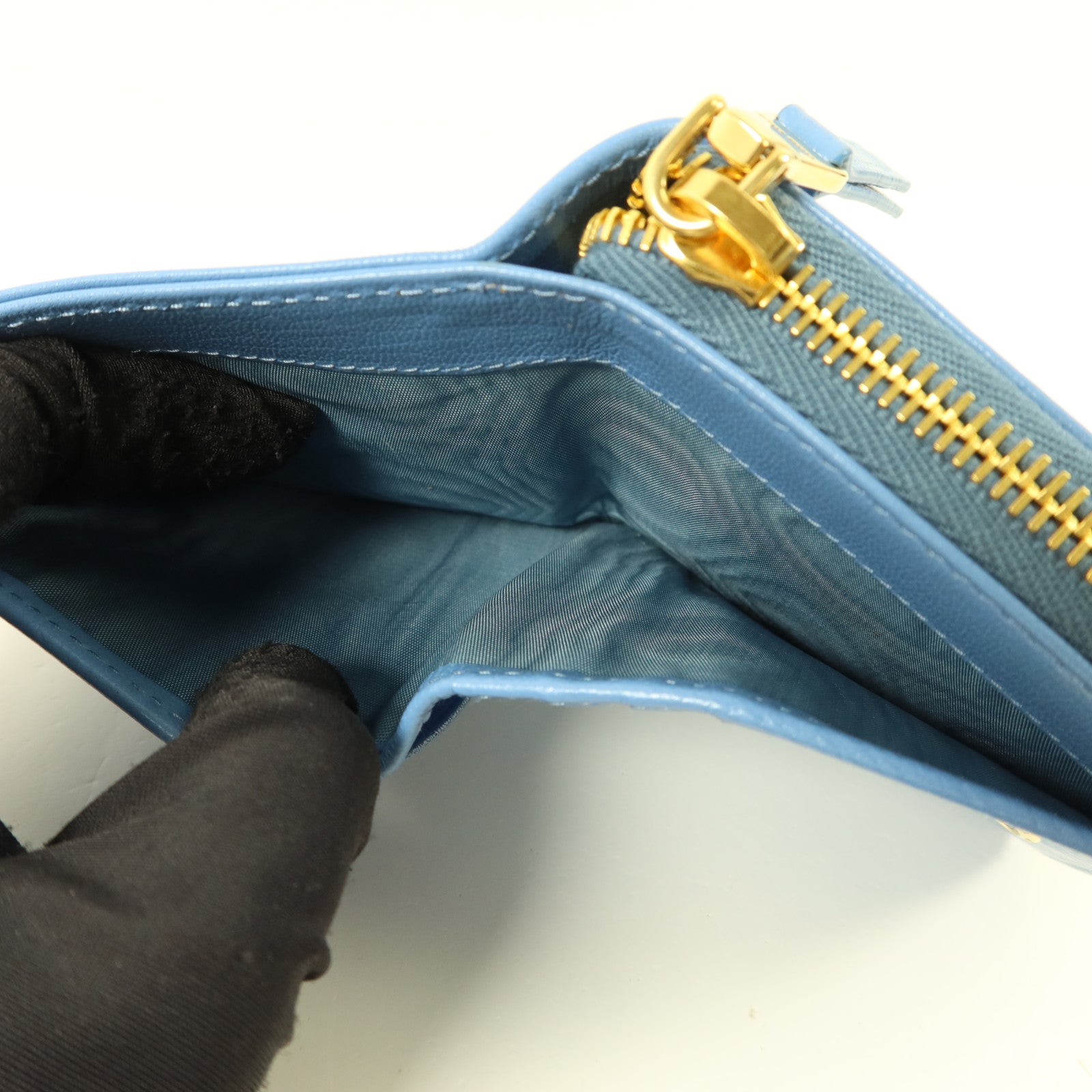 Miu Miu 羊皮皮革Compact Bifold Wallet錢包