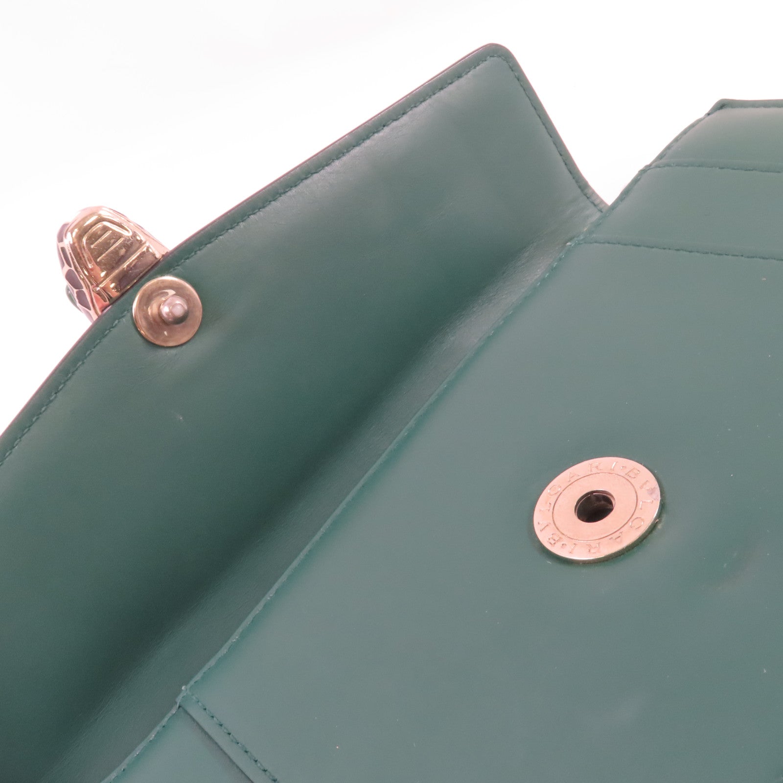 BVLGARI 牛皮皮革Serpenti Forever Shoulder Bag銀扣鏈帶肩背綠色