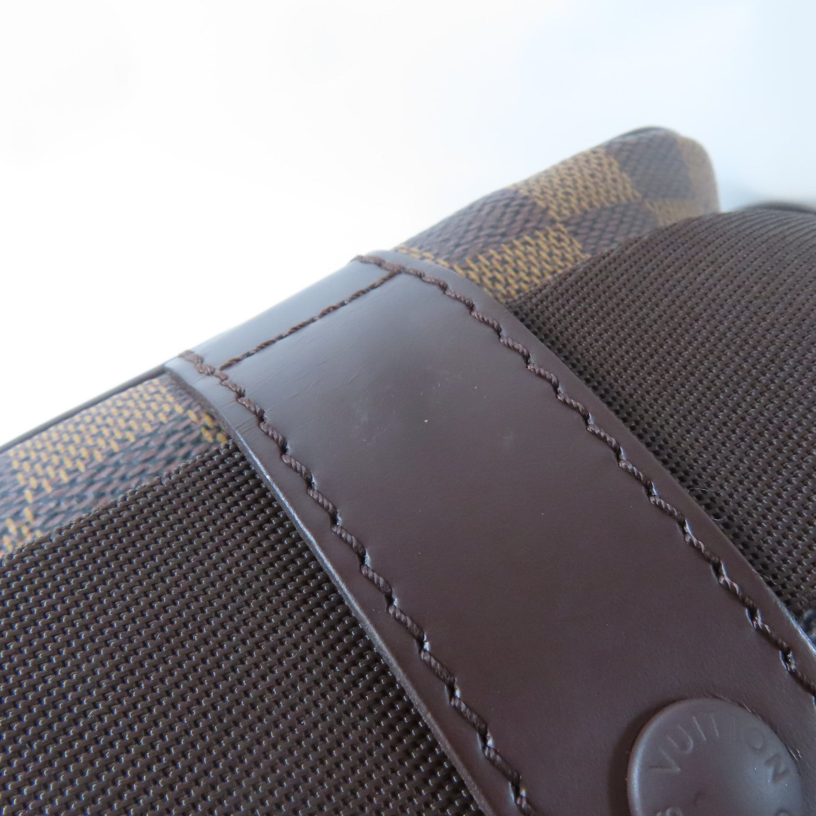 LOUIS VUITTON Damier Olav金扣肩背袋啡色