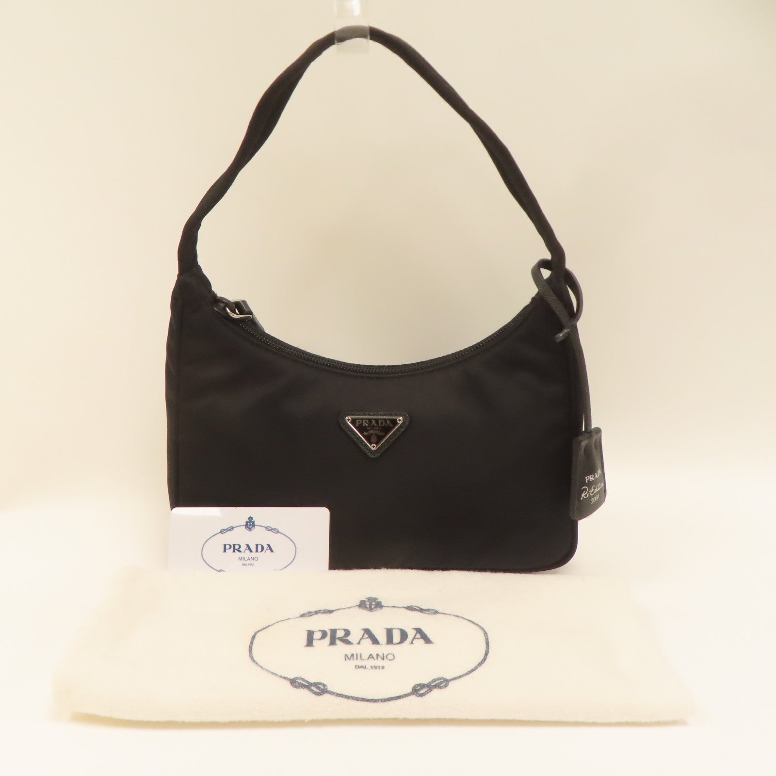 PRADA 【激減優惠】尼龍Handbag銀扣手挽袋黑色