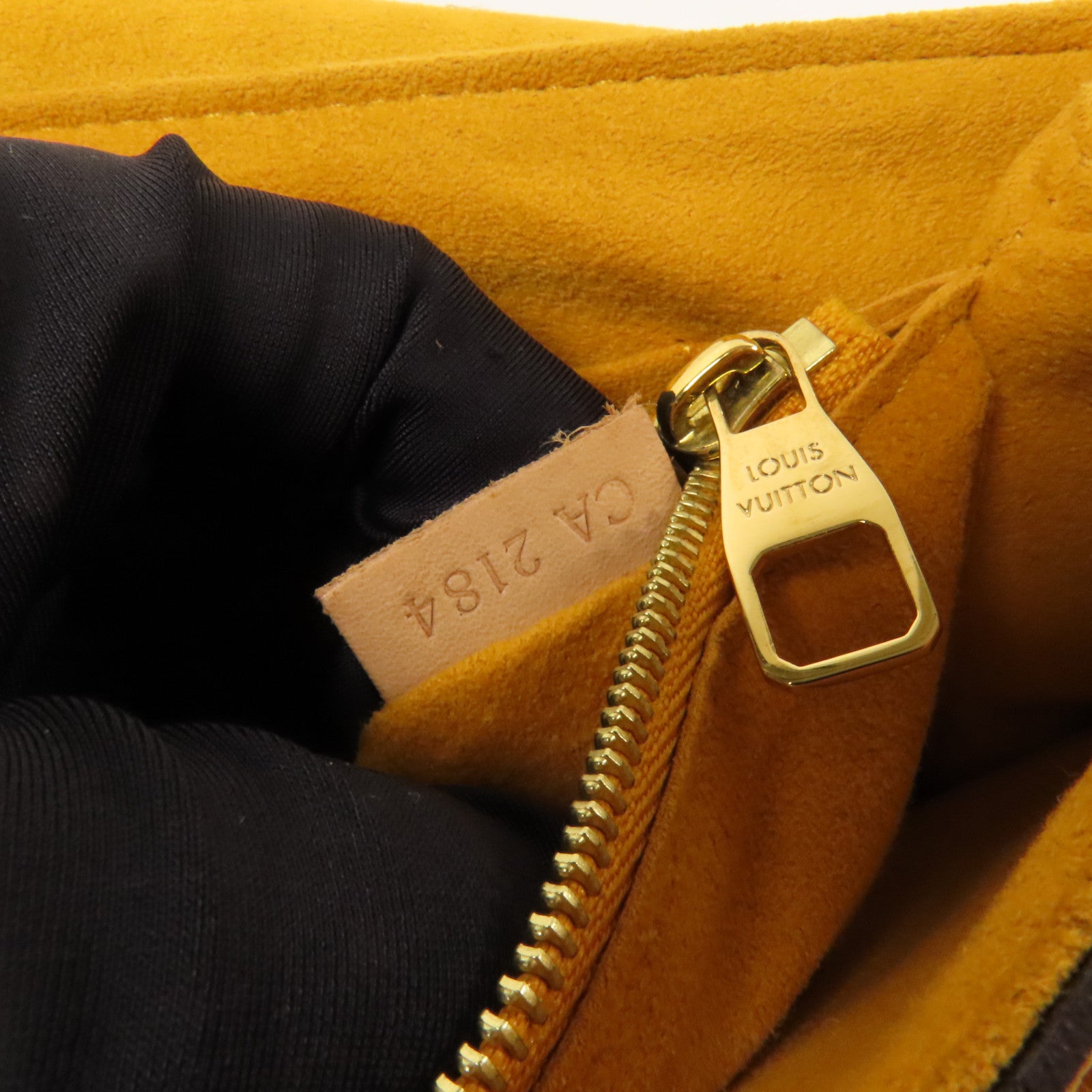 LOUIS VUITTON Monogram Pallas Chain Bag金扣鏈帶肩背袋