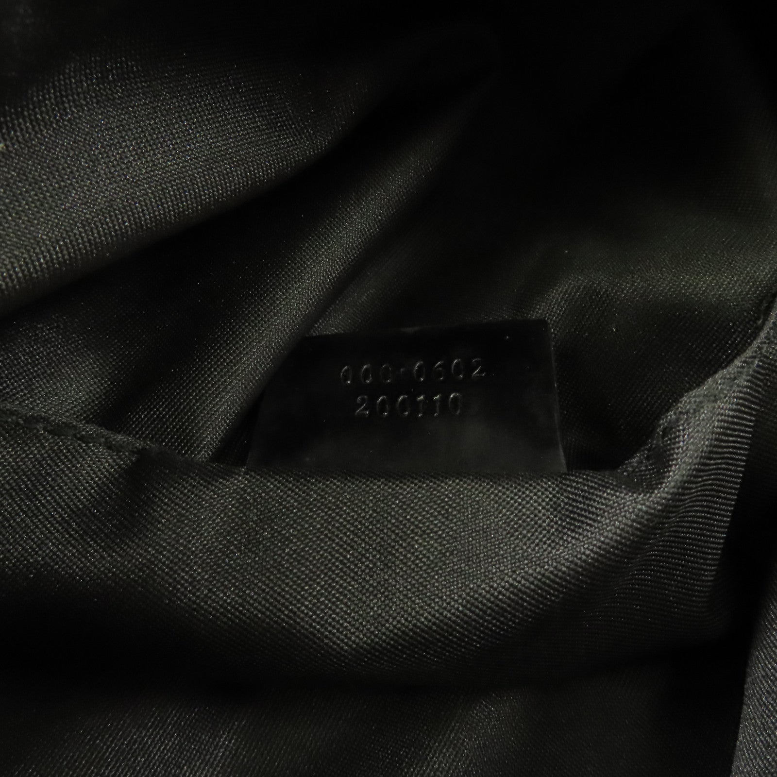 GUCCI 絨布Rare銀扣手挽袋