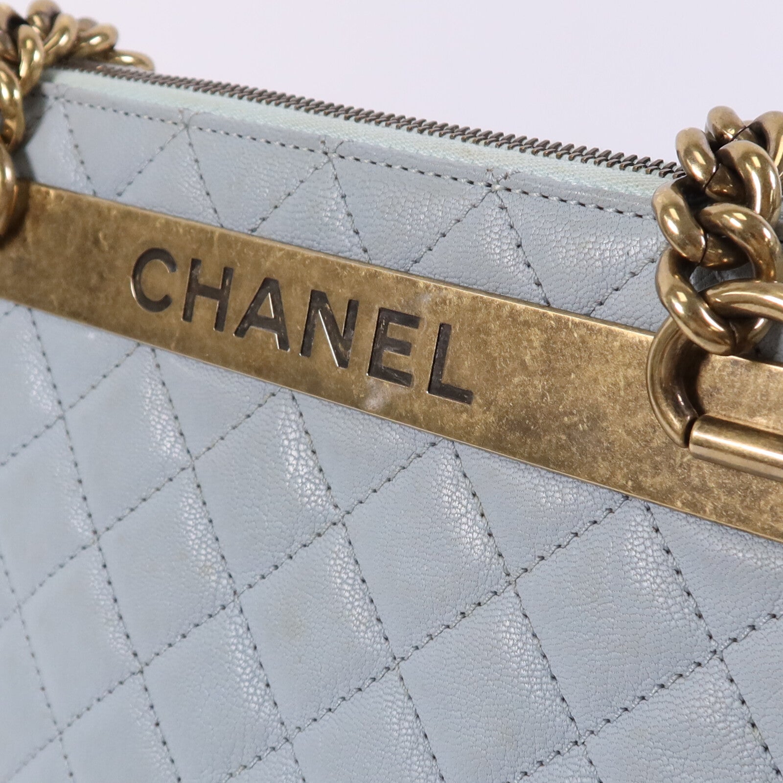 CHANEL 皮革Rita Dome Bag金扣鏈帶肩背袋