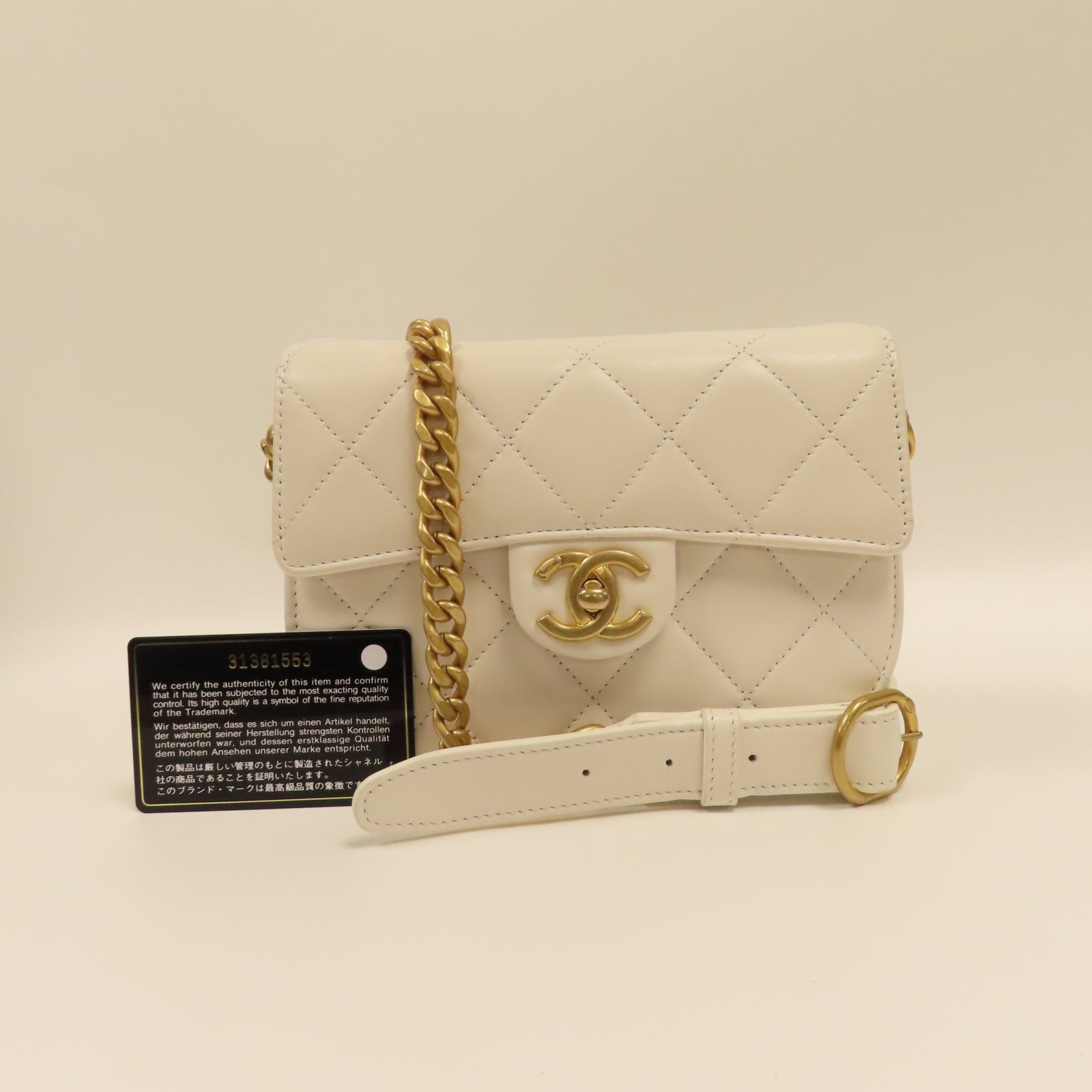 CHANEL 菱格牛皮皮革Shoulder Bag金扣鏈帶肩背袋白色
