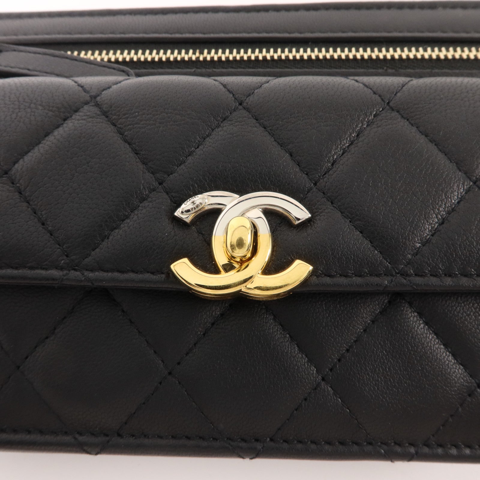 CHANEL 羊皮皮革Pouch Bag手拿包
