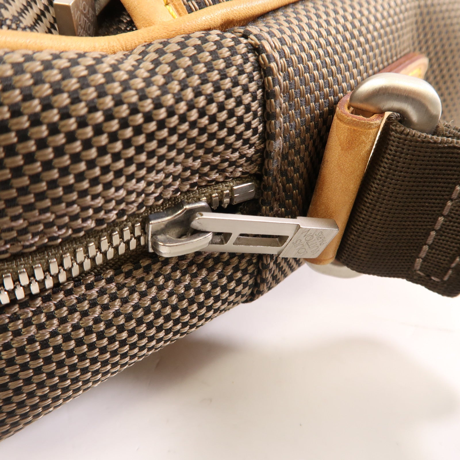 LOUIS VUITTON Damier Geant Citadin NM銀扣肩背袋棕色