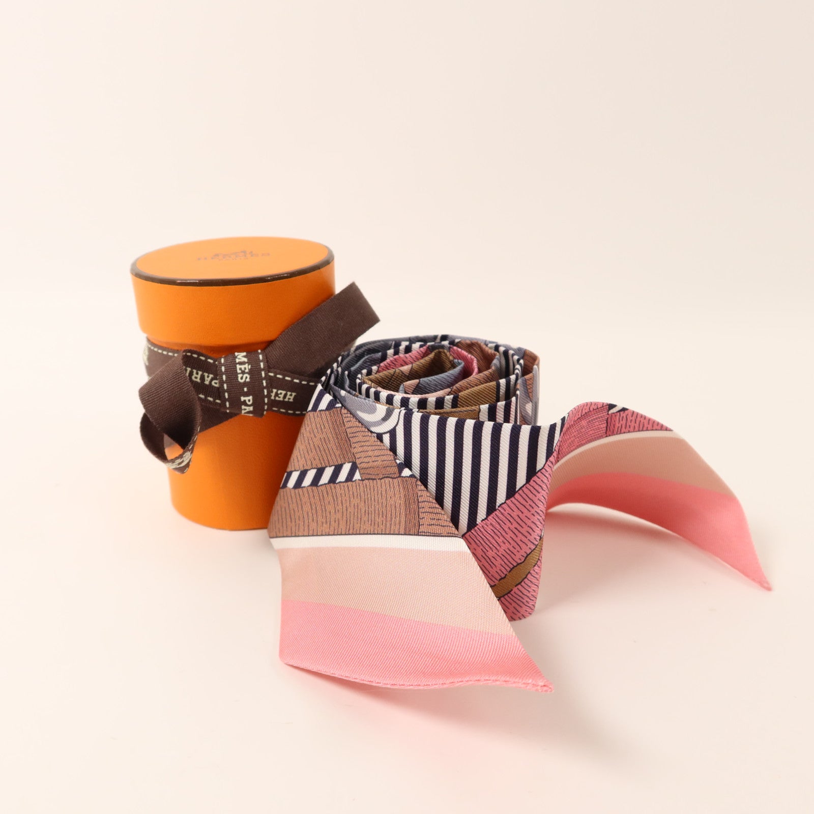 HERMES 絲質Twilly絲巾