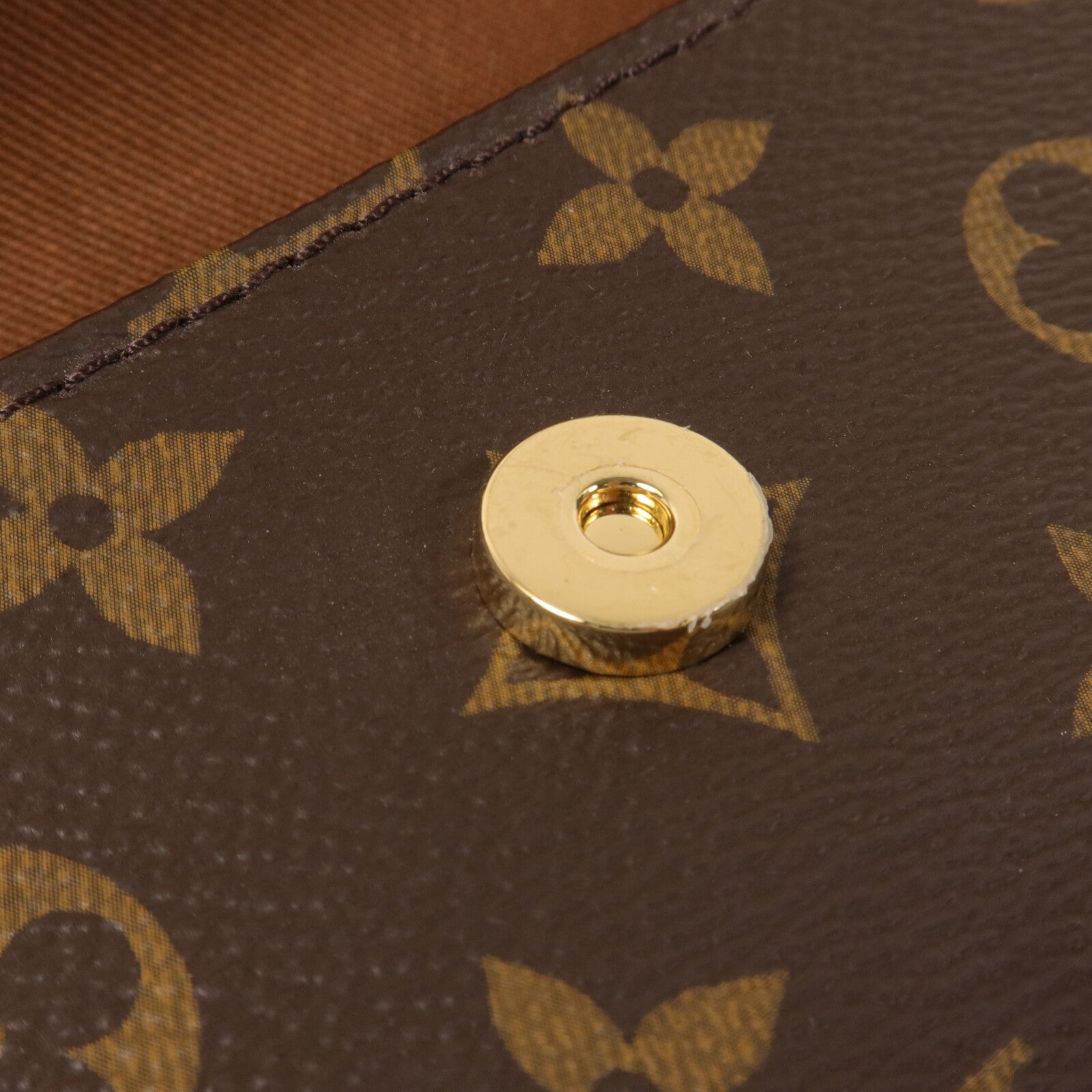 LOUIS VUITTON Monogram Wallet On Chain Ivy肩背袋