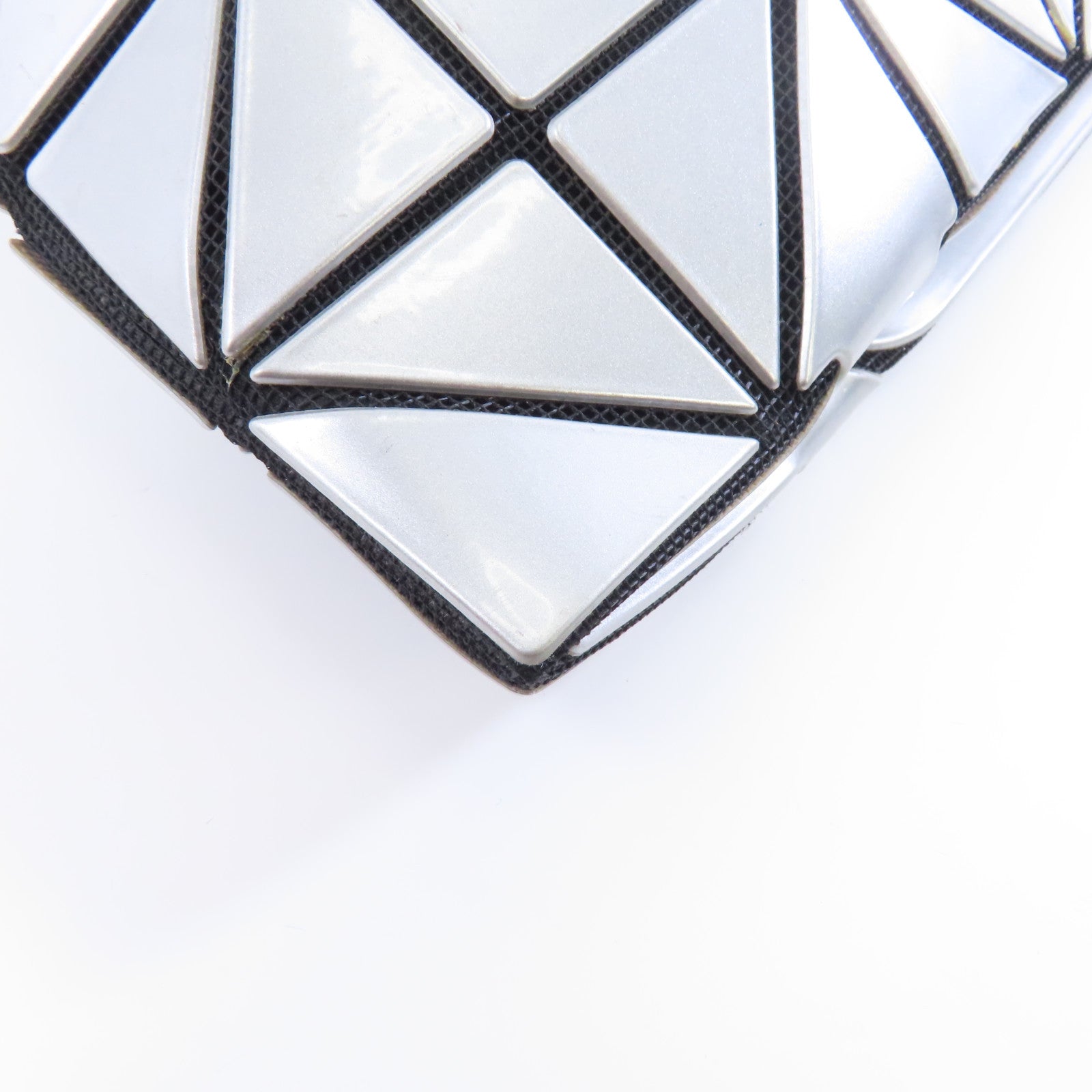 ISSEY MIYAKE PVC ISSEY MIYAKE Bao Bao銀扣手挽袋銀色