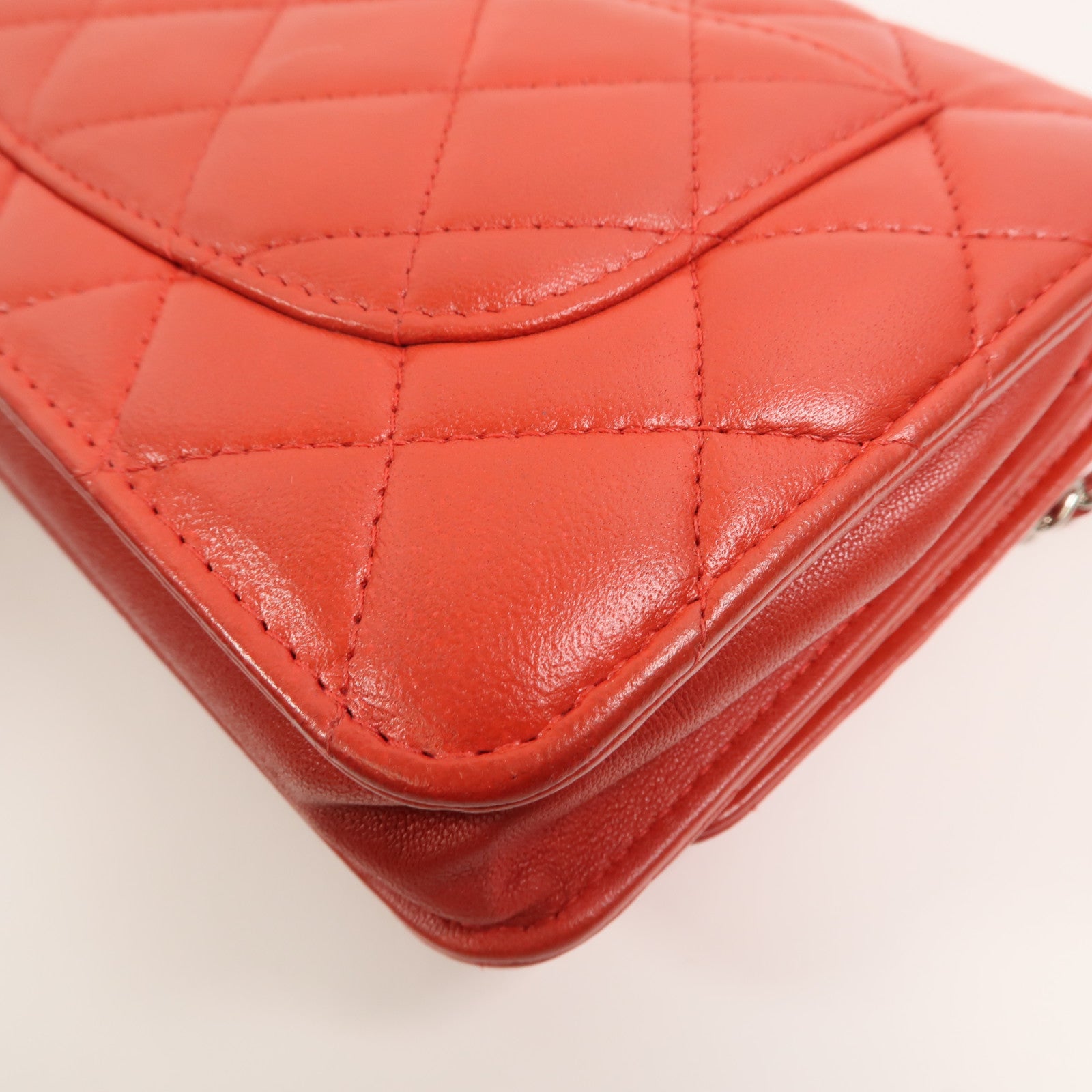 CHANEL 羊皮皮革WOC Wallet On Chain鏈帶肩背袋