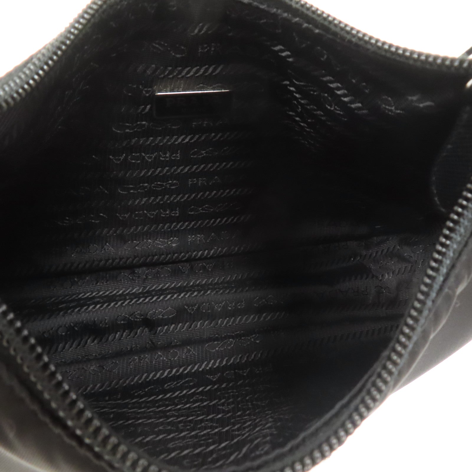 PRADA 【激減優惠】尼龍Handbag銀扣手挽袋黑色