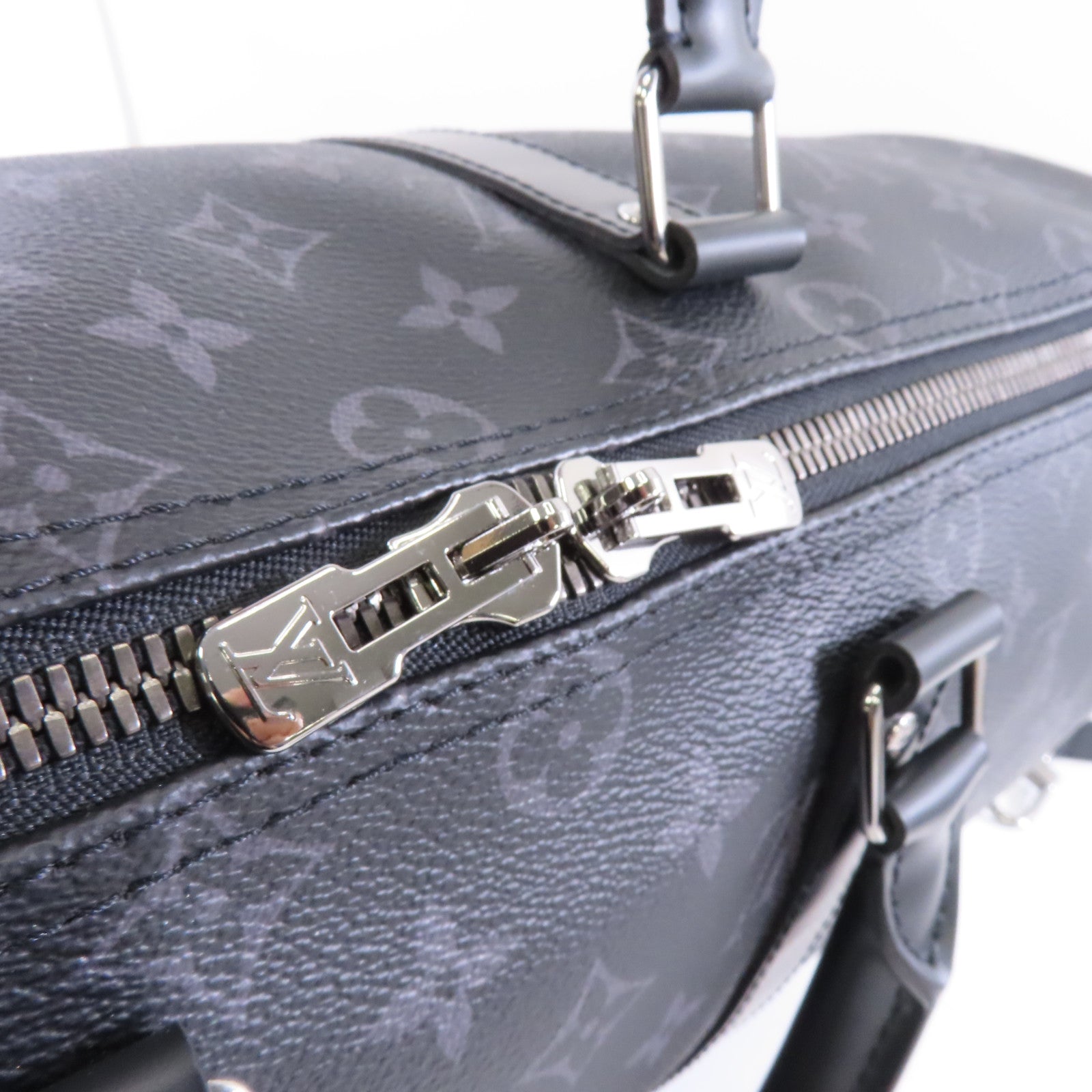 LOUIS VUITTON Monogram Eclipse Keepall Bandouliere 45銀扣手挽肩背兩用袋黑色