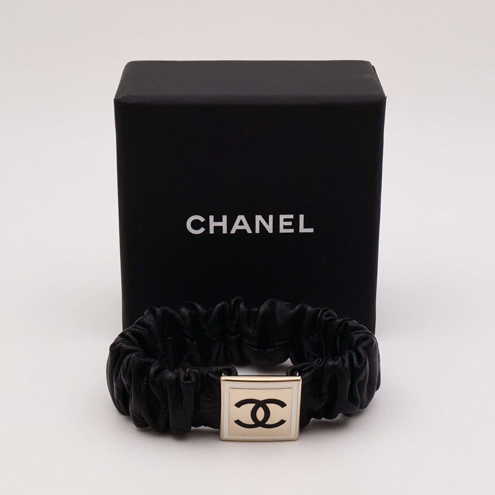 CHANEL 羊皮皮革Hair Band髮帶