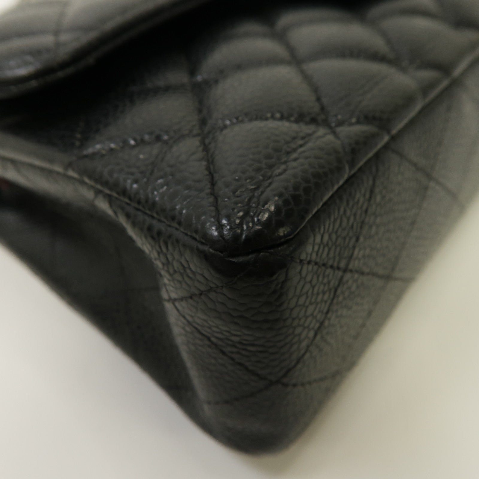 CHANEL 【激減優惠】菱格Caviar皮革Classic Flap 23銀扣鏈帶肩背袋黑色