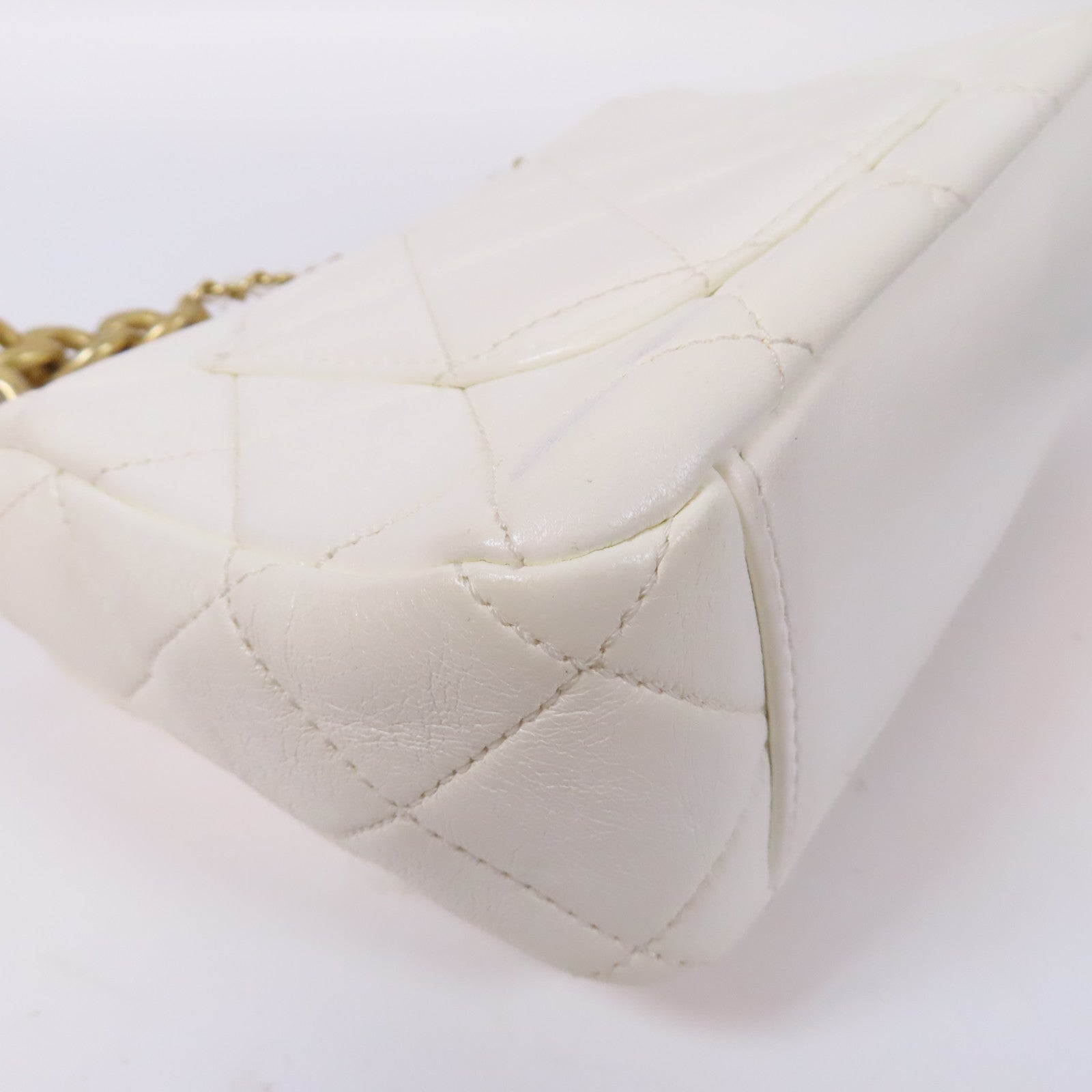 CHANEL 【激減優惠】菱格羊皮皮革Mini Flap Chain Shoulder金扣鏈帶肩背袋白色