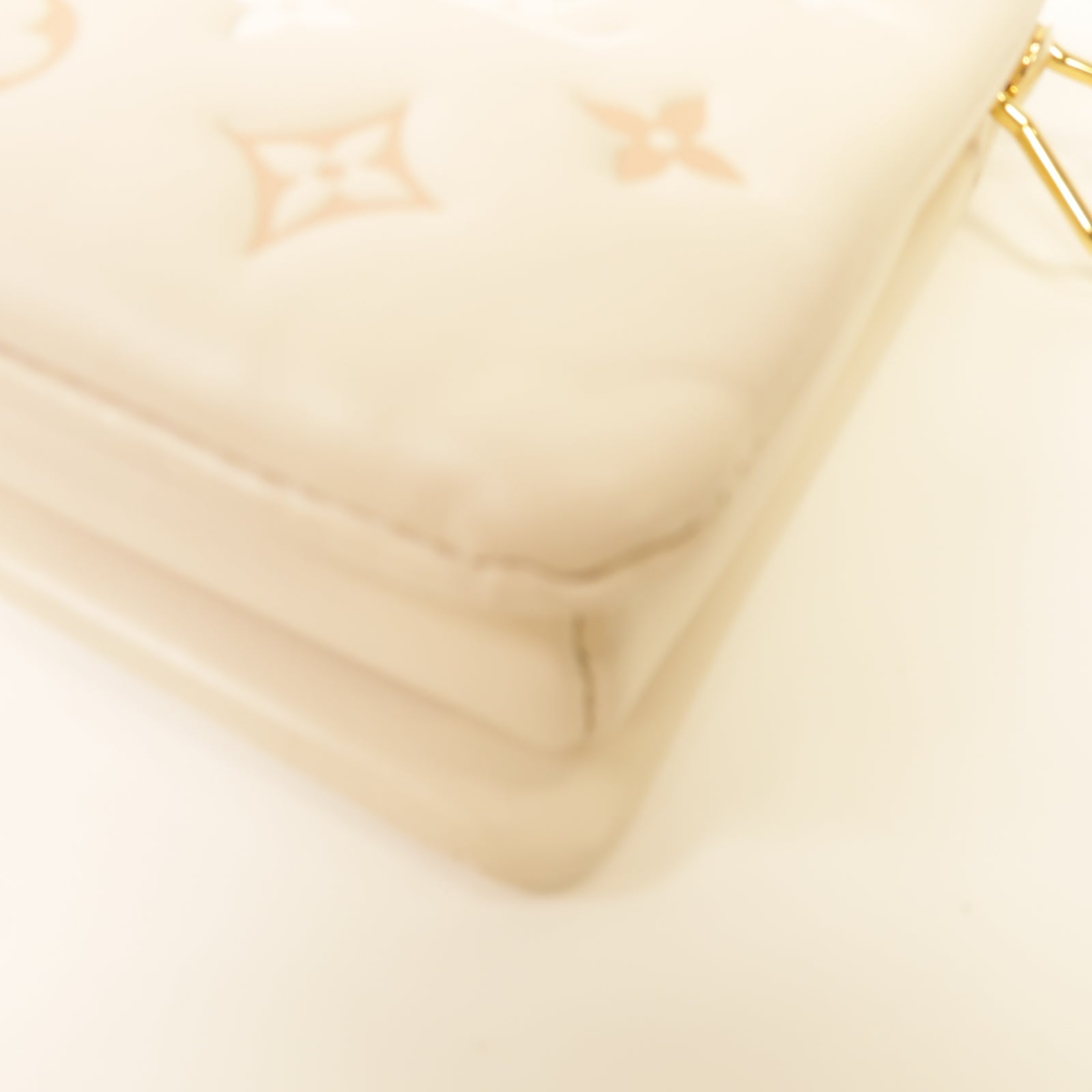 LOUIS VUITTON Monogram Coussin PM金扣手挽肩背兩用袋米色粉紅色