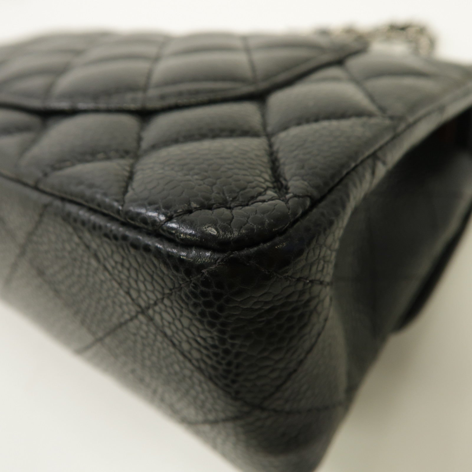 CHANEL 【激減優惠】菱格Caviar皮革Classic Flap 23銀扣鏈帶肩背袋黑色